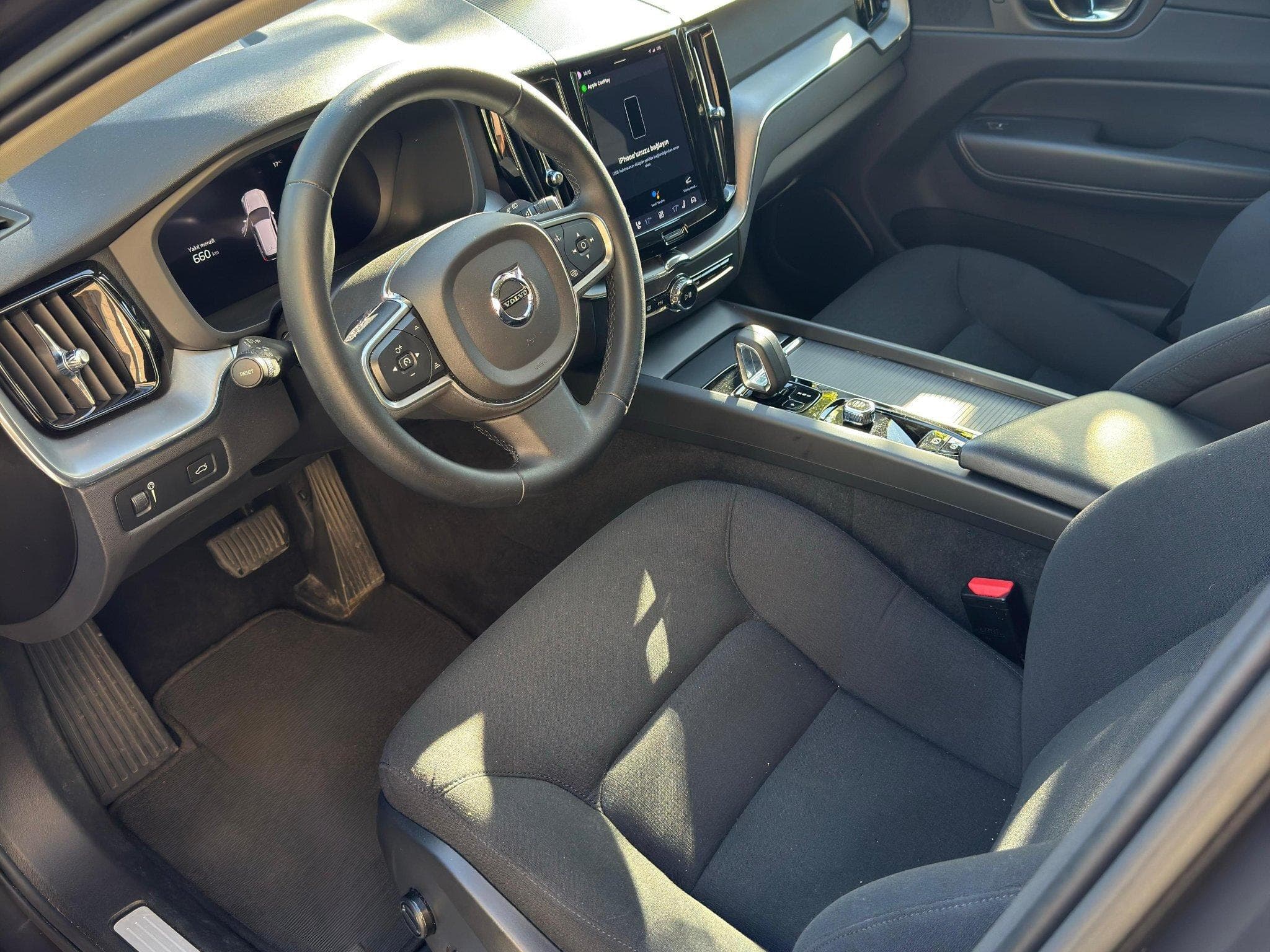 Volvo XC60 Core B4 Mild Hybrid Diesel Platinum Grey (2022) - Foto 8
