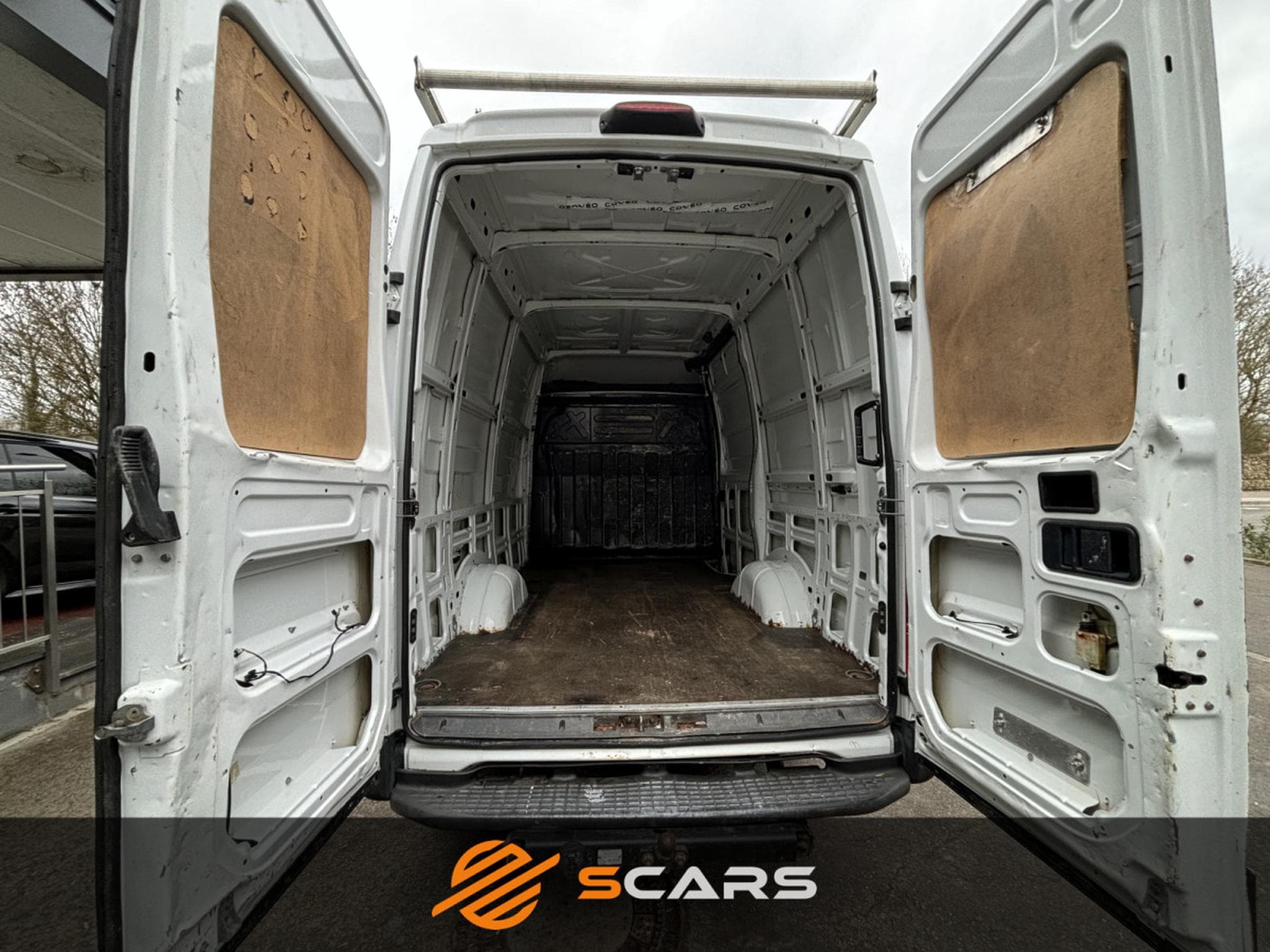 Iveco Daily 35S13 2.3HPI 126cv L2H2 (2013) - Foto 12