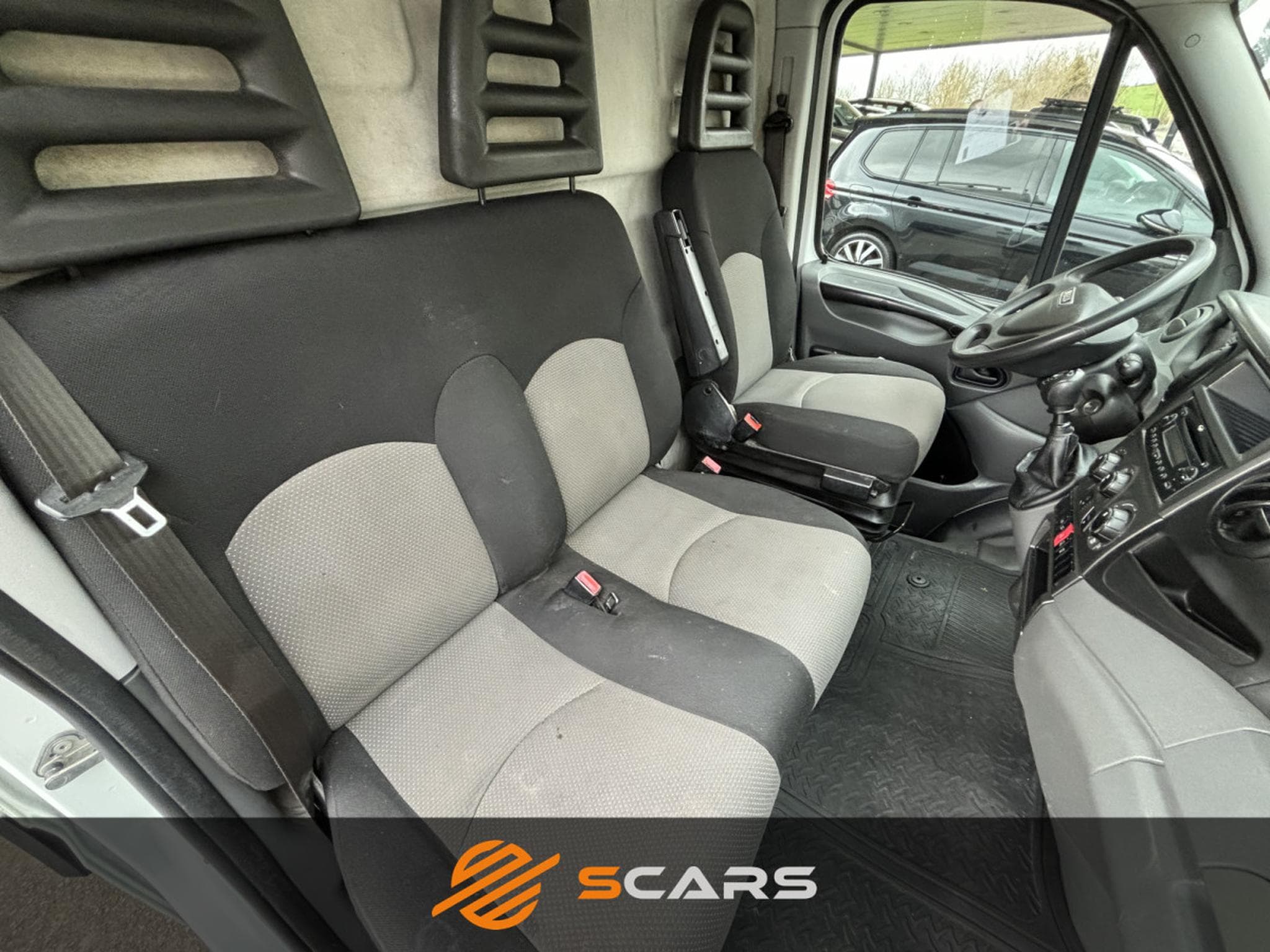 Iveco Daily 35S13 2.3HPI 126cv L2H2 (2013) - Foto 18