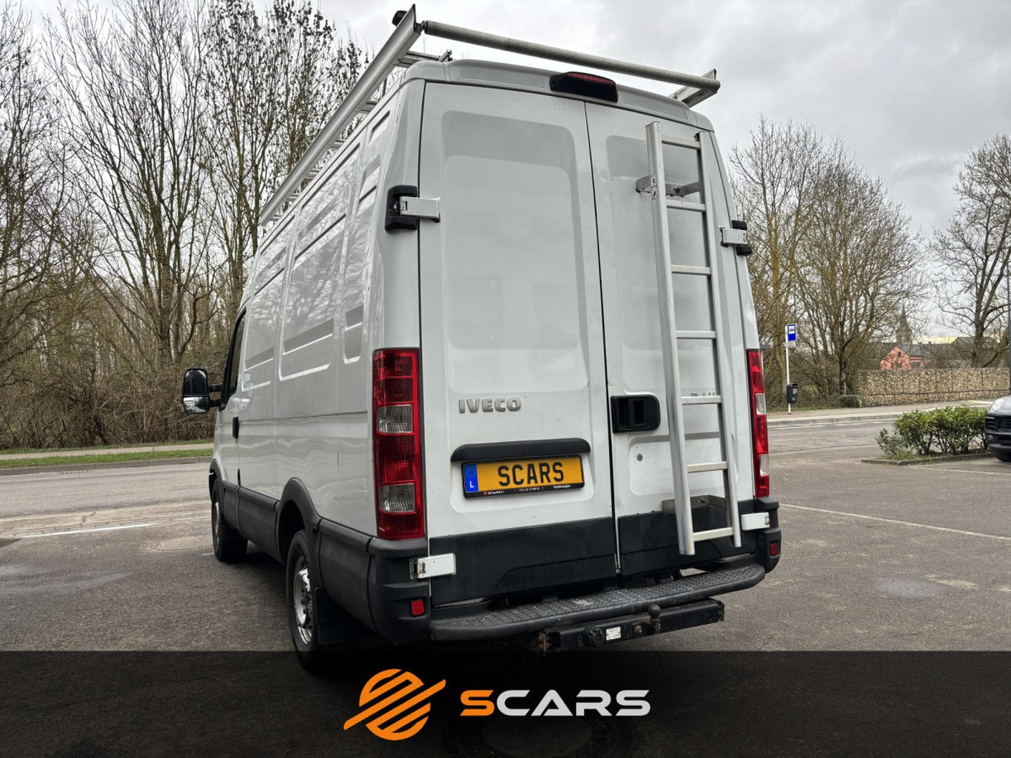 Iveco Daily 35S13 2.3HPI 126cv L2H2 (2013) - Foto 5