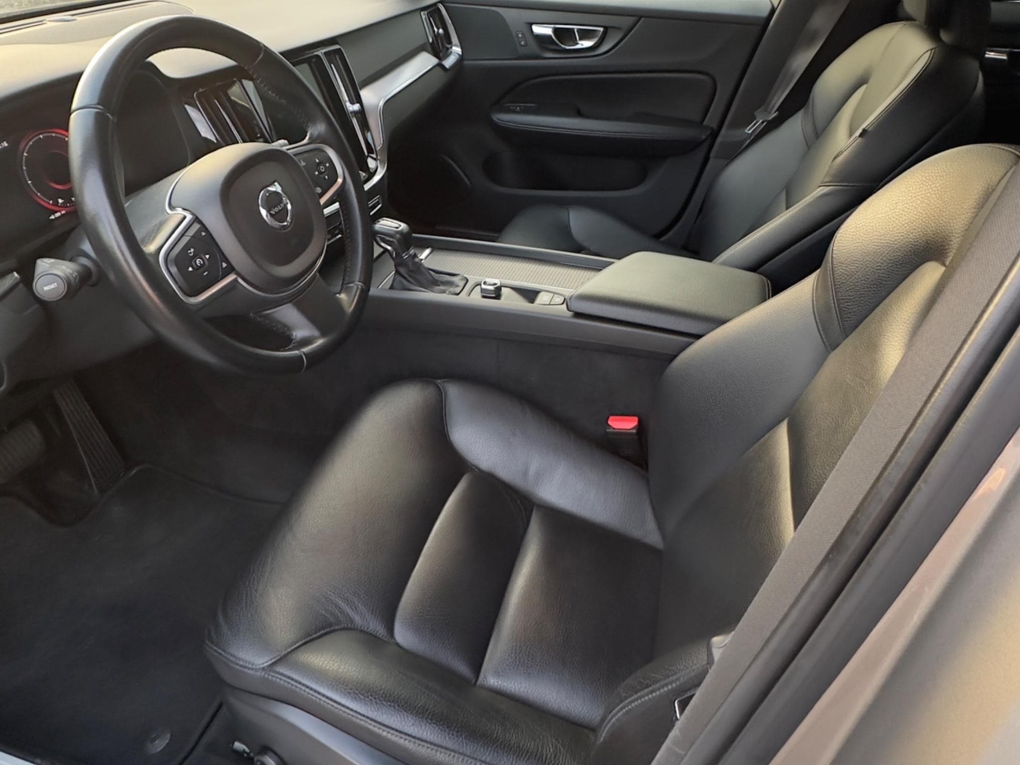 Volvo V60 D3 Sportline (2019) - Photo 7