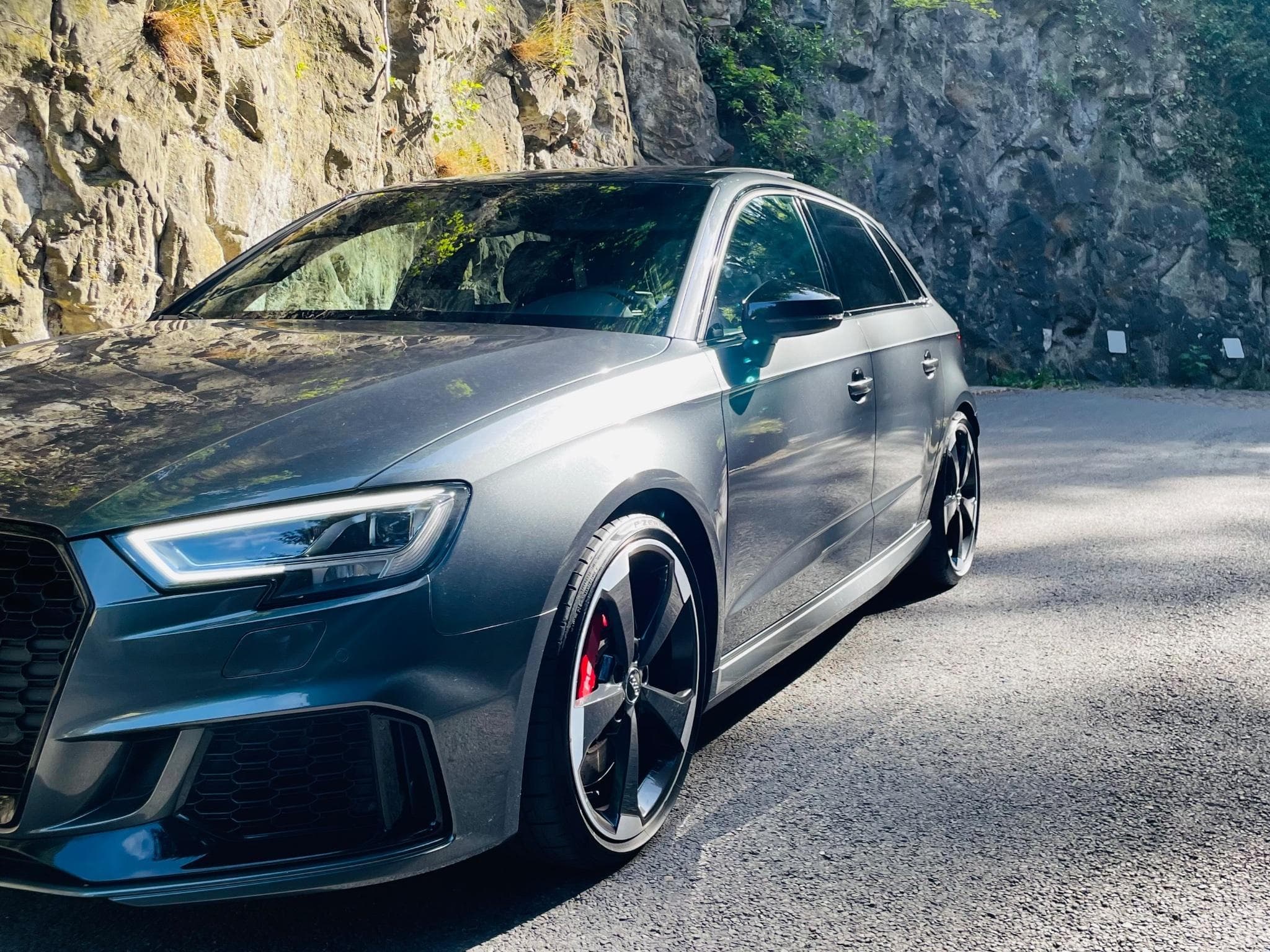 Audi RS3 Sportback *Non OPF* (2017) - Photo 3