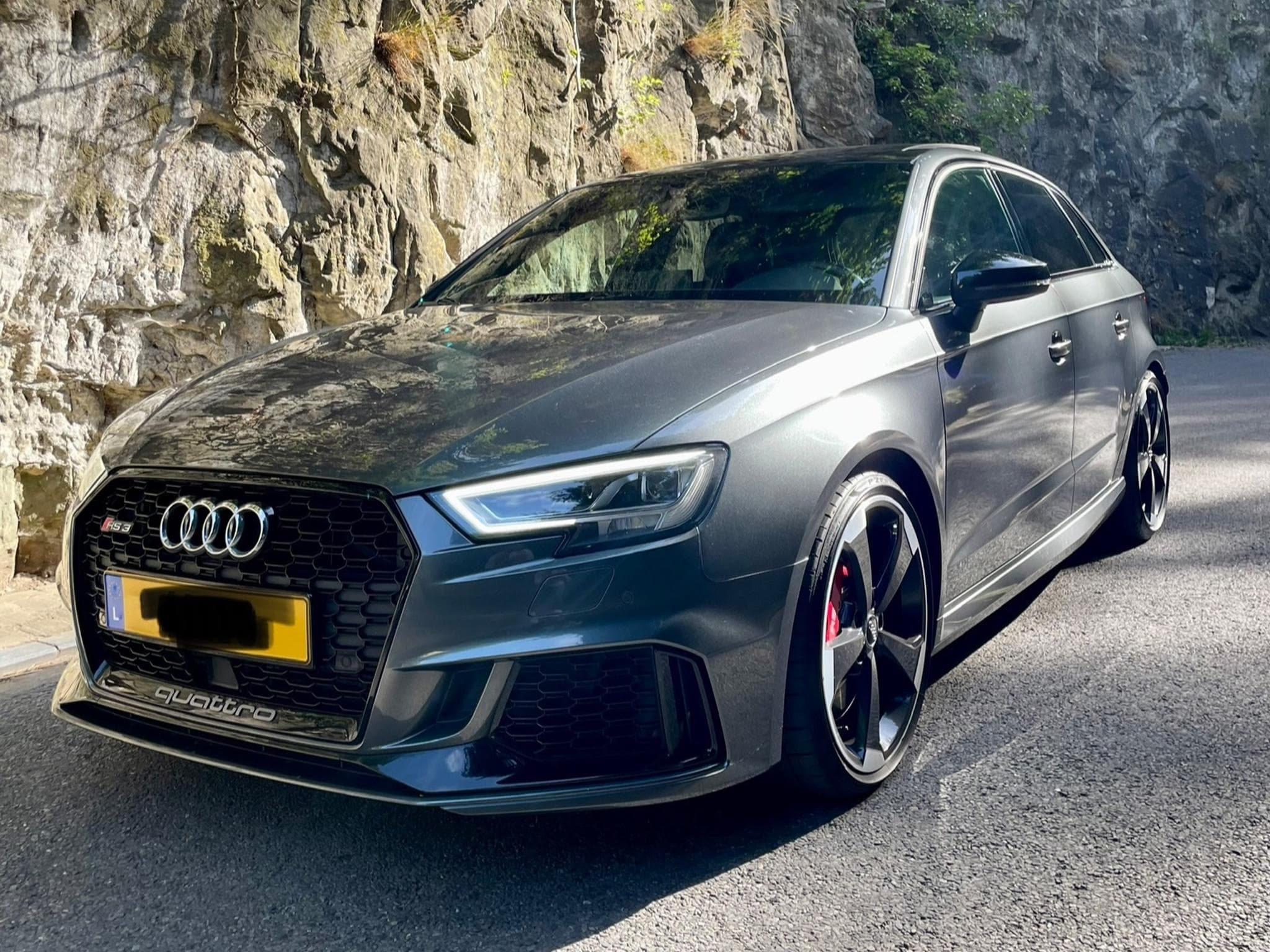 Audi RS3 Sportback *Non OPF* (2017) - Photo 1