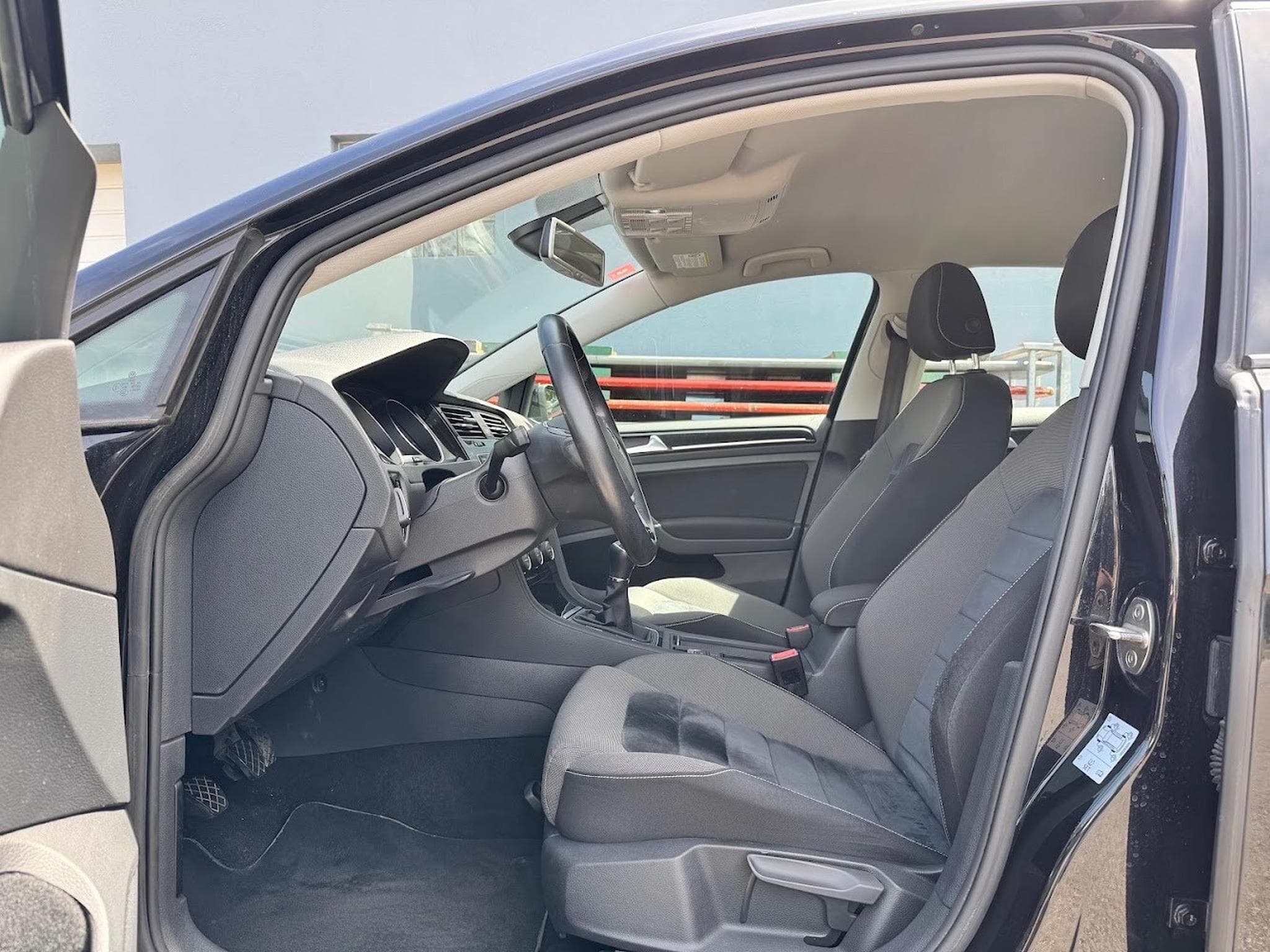 VW Golf 1.6 TDI 105 HIGHLINE (2014) - Photo 3