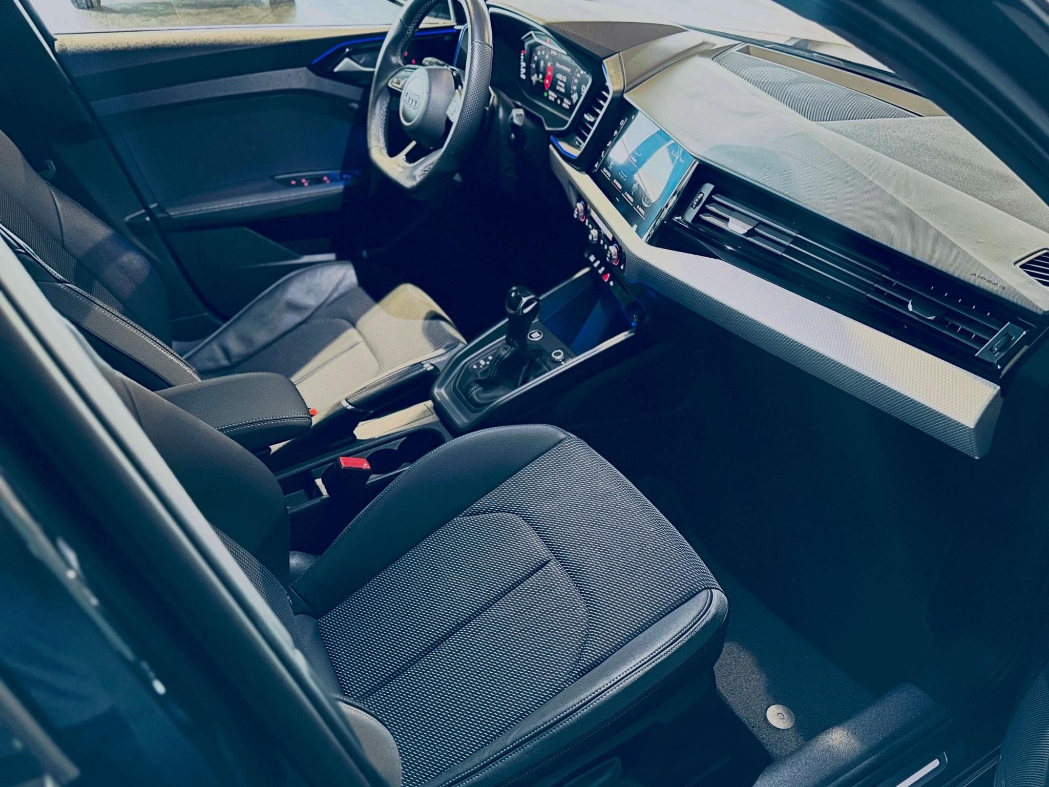 Audi A1 A1 SPORTBACK S-LINE 40 TFSI S-TRONIC (2022) - Photo 13