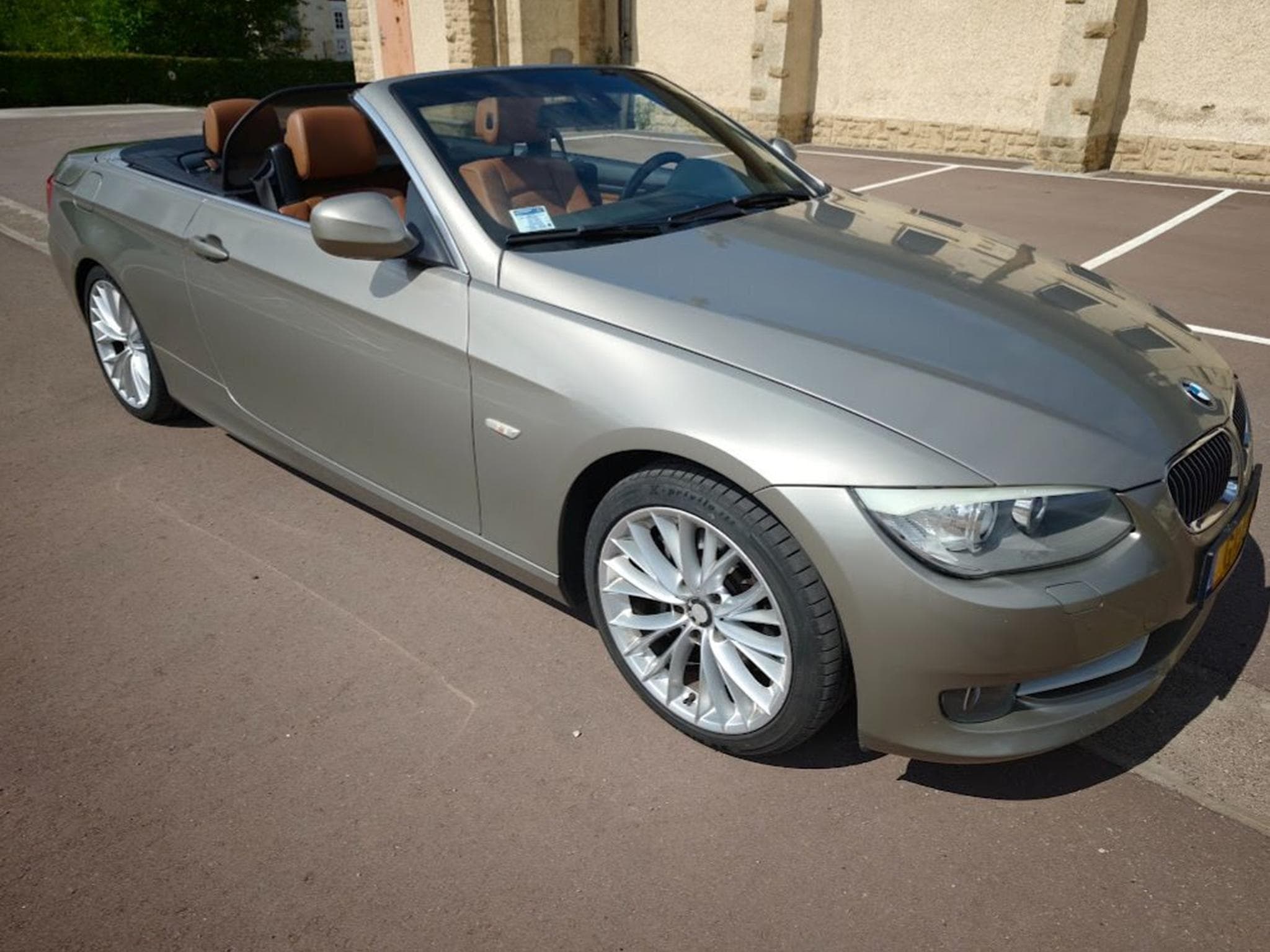 BMW 335 (2011) - Photo 2