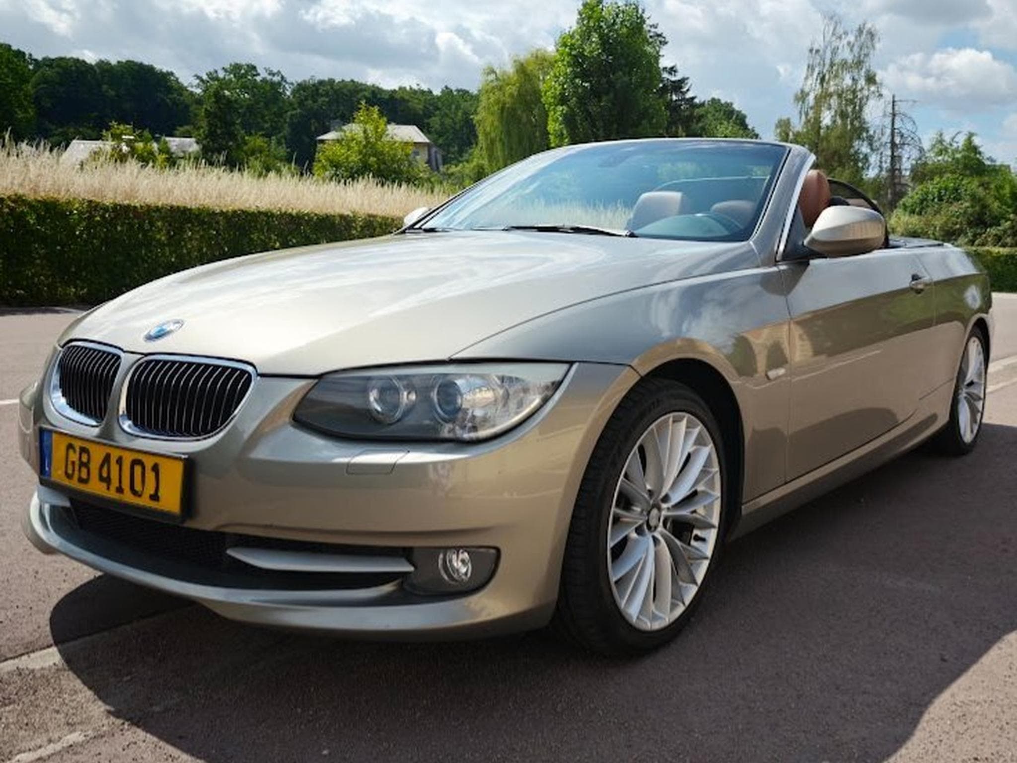 BMW 335 (2011) - Photo 4