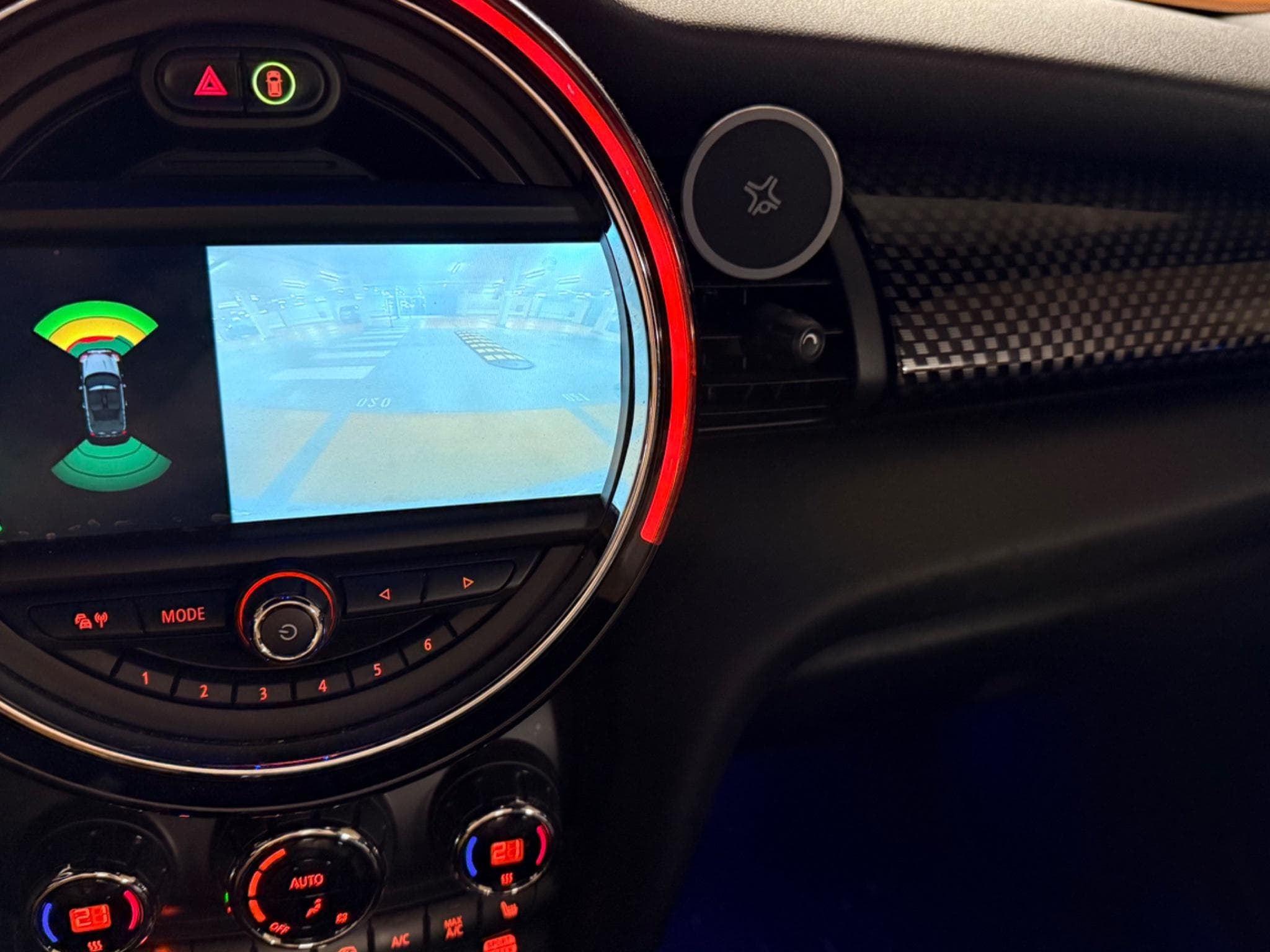 Mini Cabrio Cooper (2018) - Photo 3
