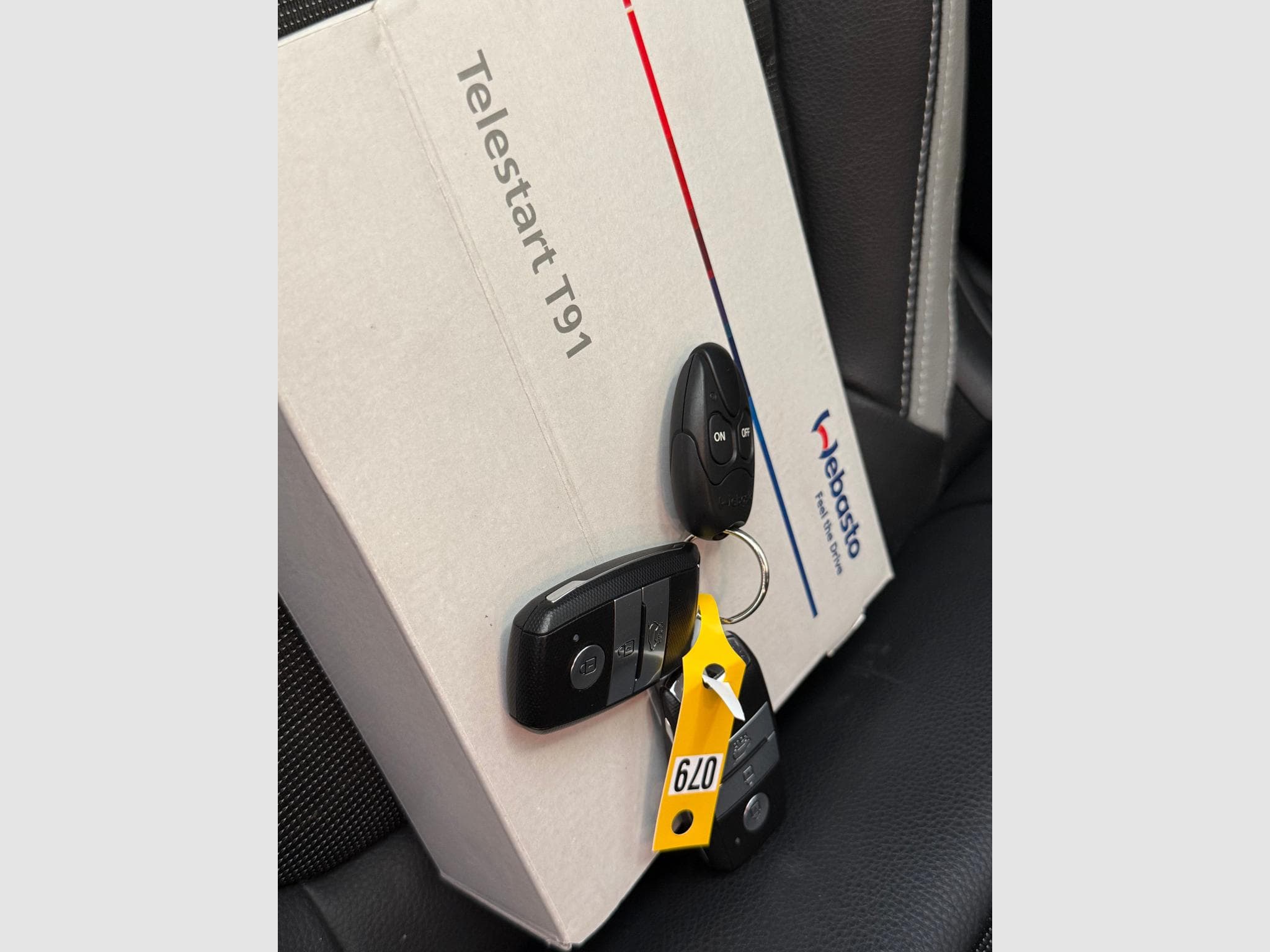 Kia Stonic Sense 1.0T 7DCT ISG (2018) - Photo 12
