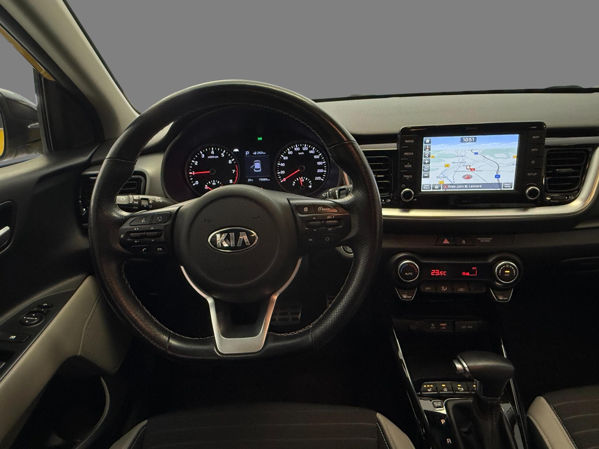 Kia Stonic Sense 1.0T 7DCT ISG (2018) - Photo 7