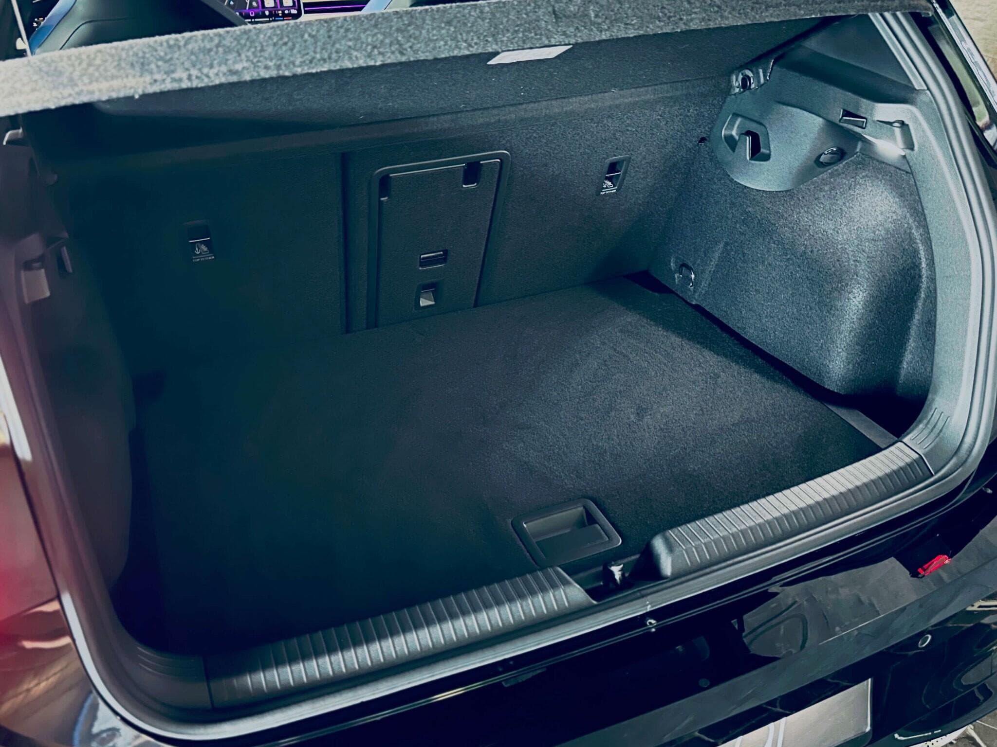 VW Golf GOLF VIII R TSI 4MOTION DSG (2026) - Photo 14