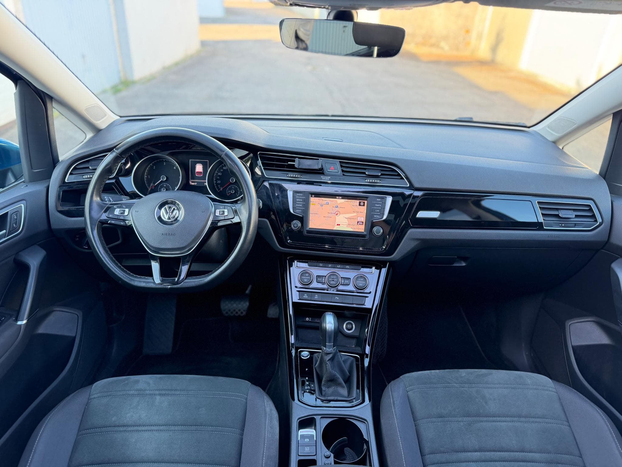 VW Touran 2.0 TDI 140kw 190ps 7places (2016) - Foto 9
