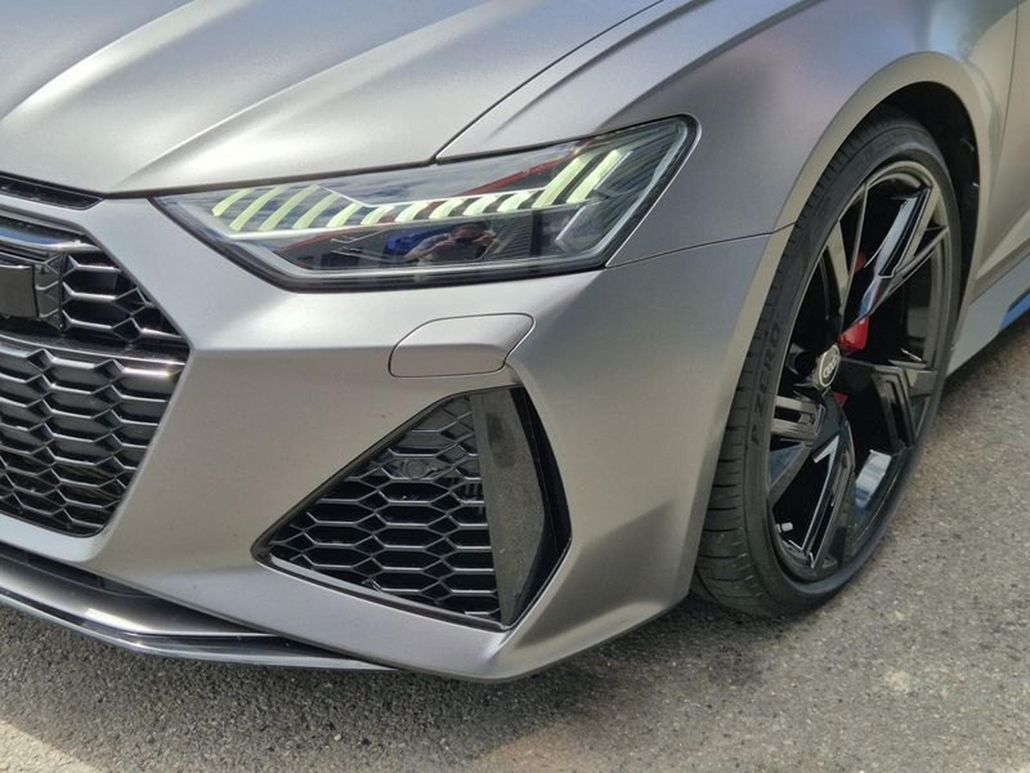 Audi RS6 (2022) - Photo 10