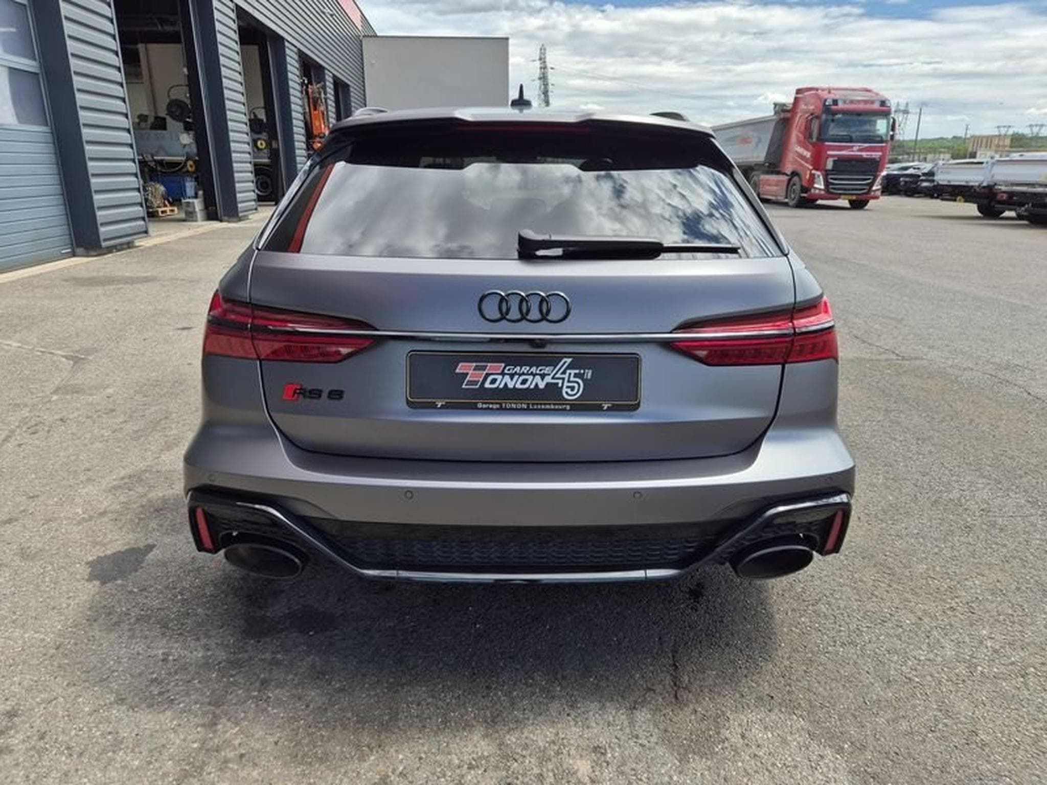 Audi RS6 (2022) - Photo 4