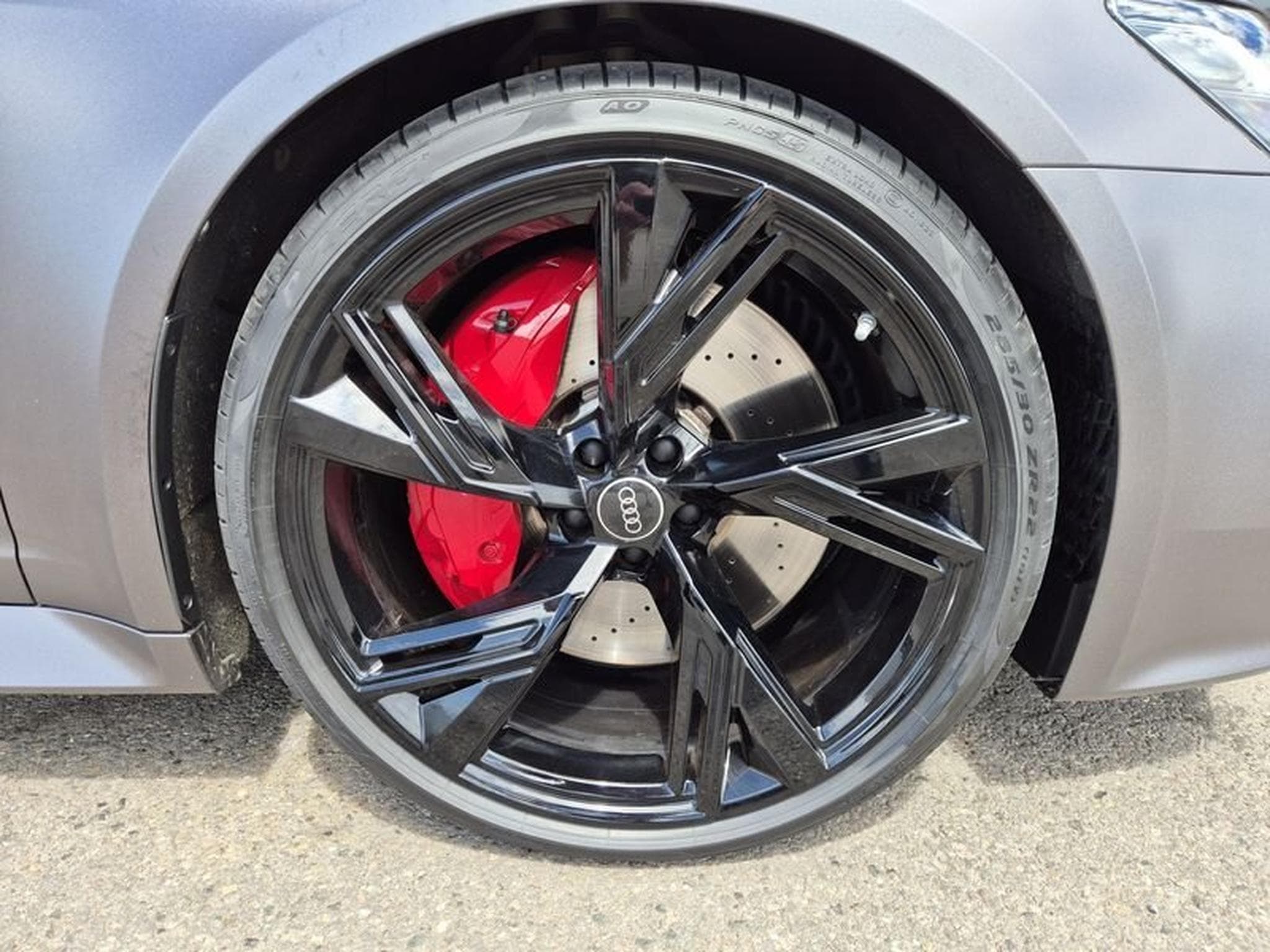 Audi RS6 (2022) - Photo 8