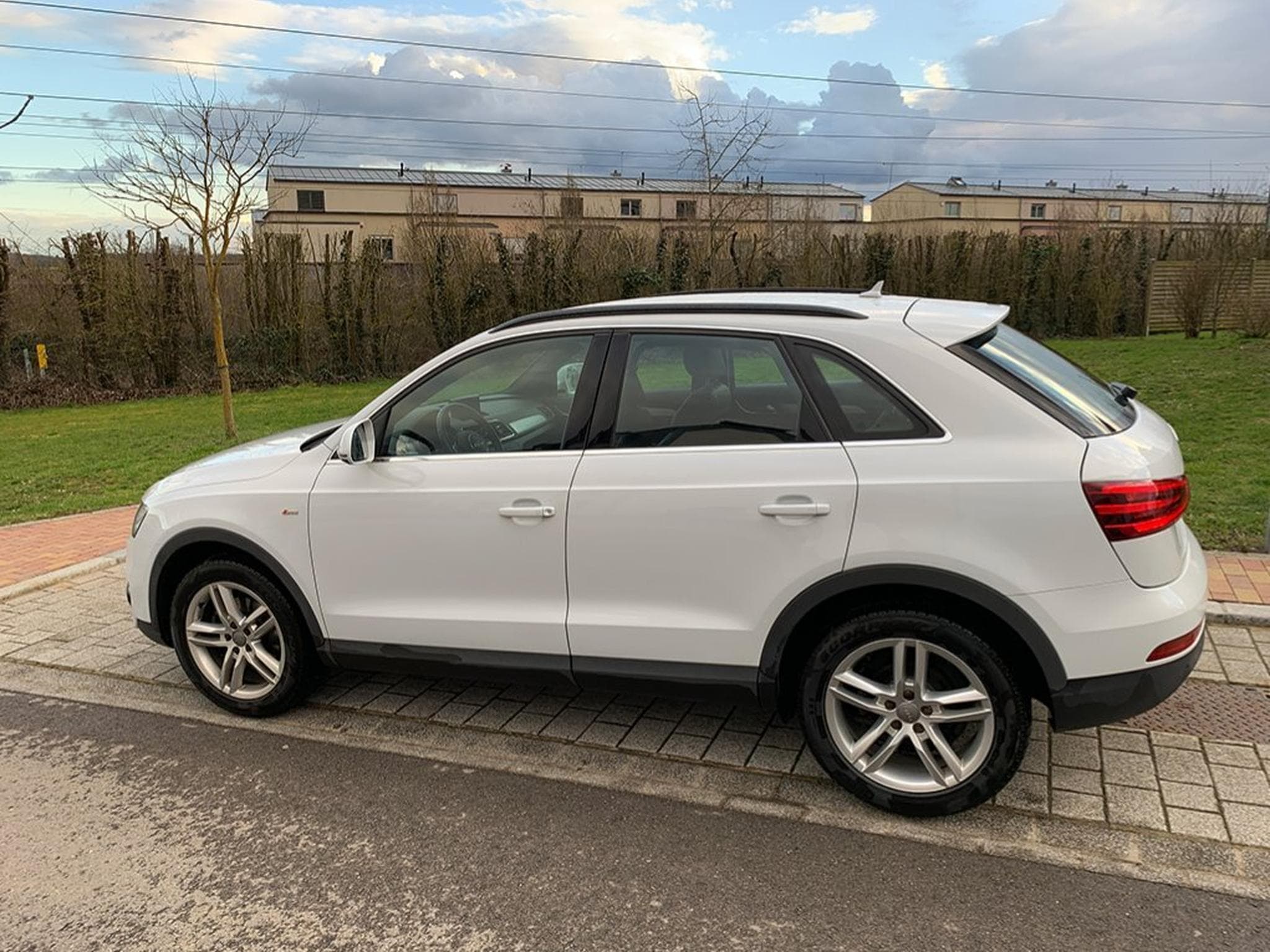 Audi Q3 S-Line Quattro (2013) - Photo 4