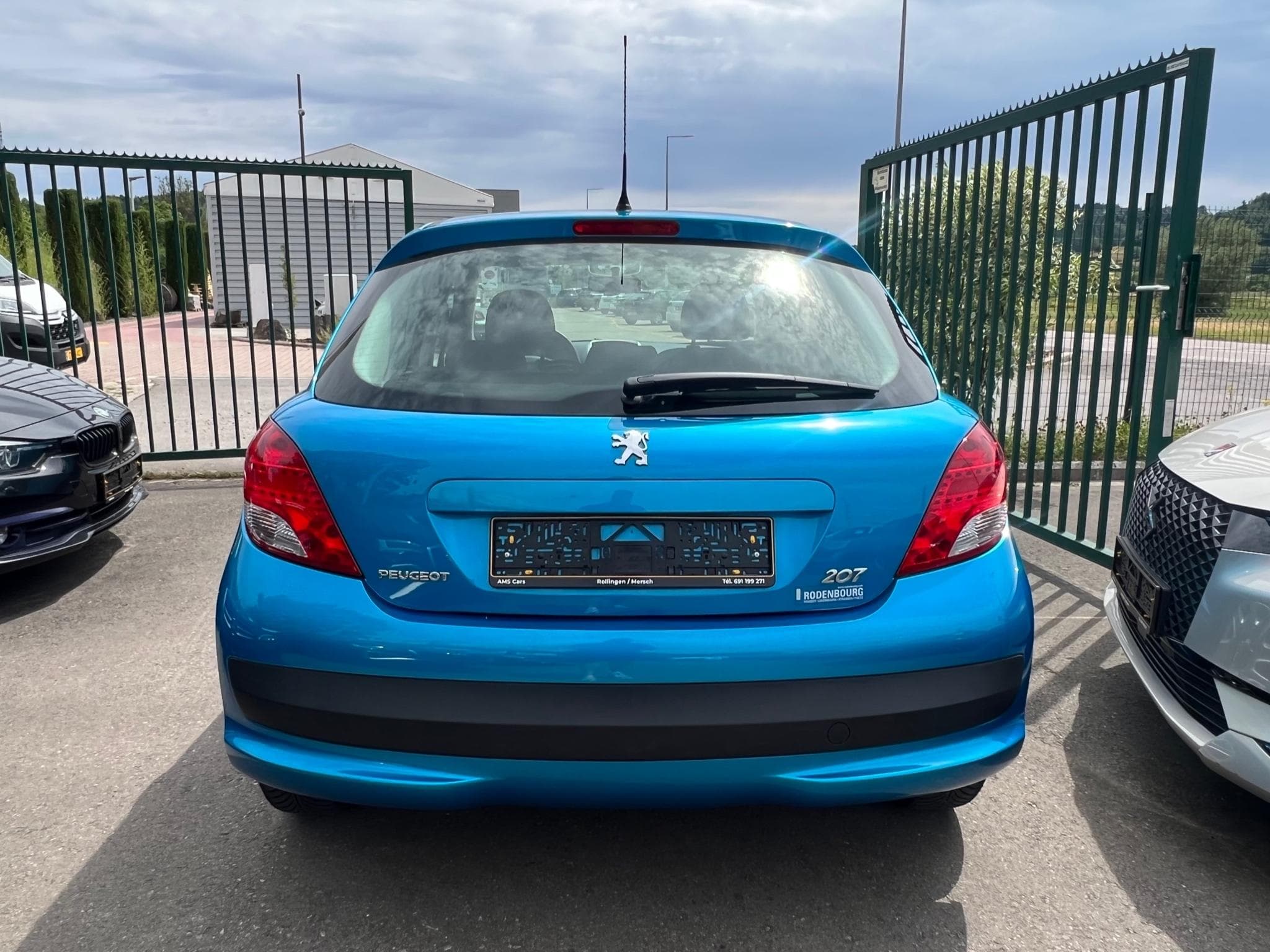 Peugeot 207 1.4 VTi 95CV (2011) - Foto 6