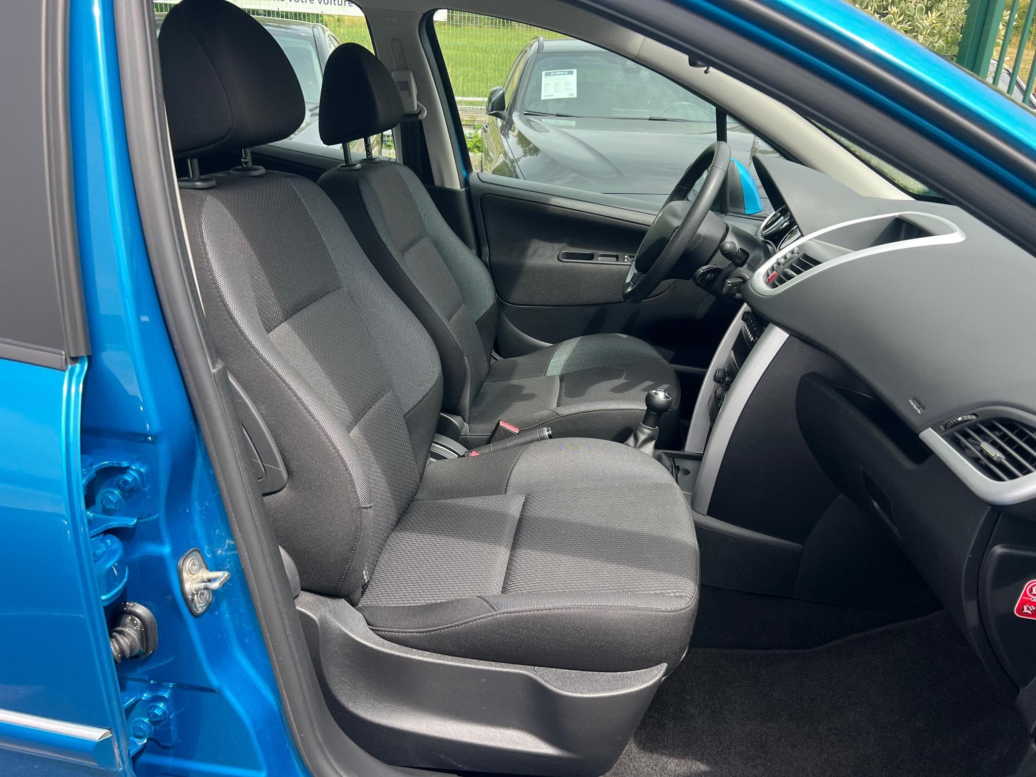 Peugeot 207 1.4 VTi 95CV (2011) - Foto 9