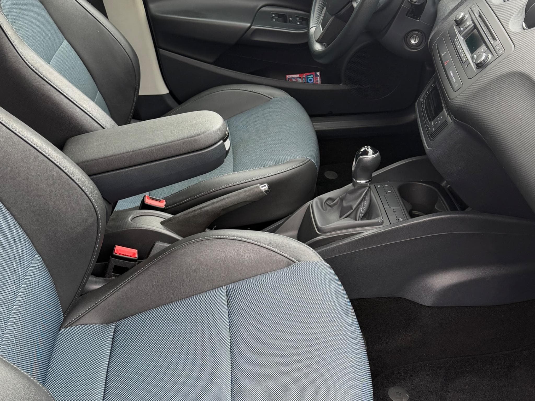 Seat Ibiza I tech tdi (2015) - Photo 5