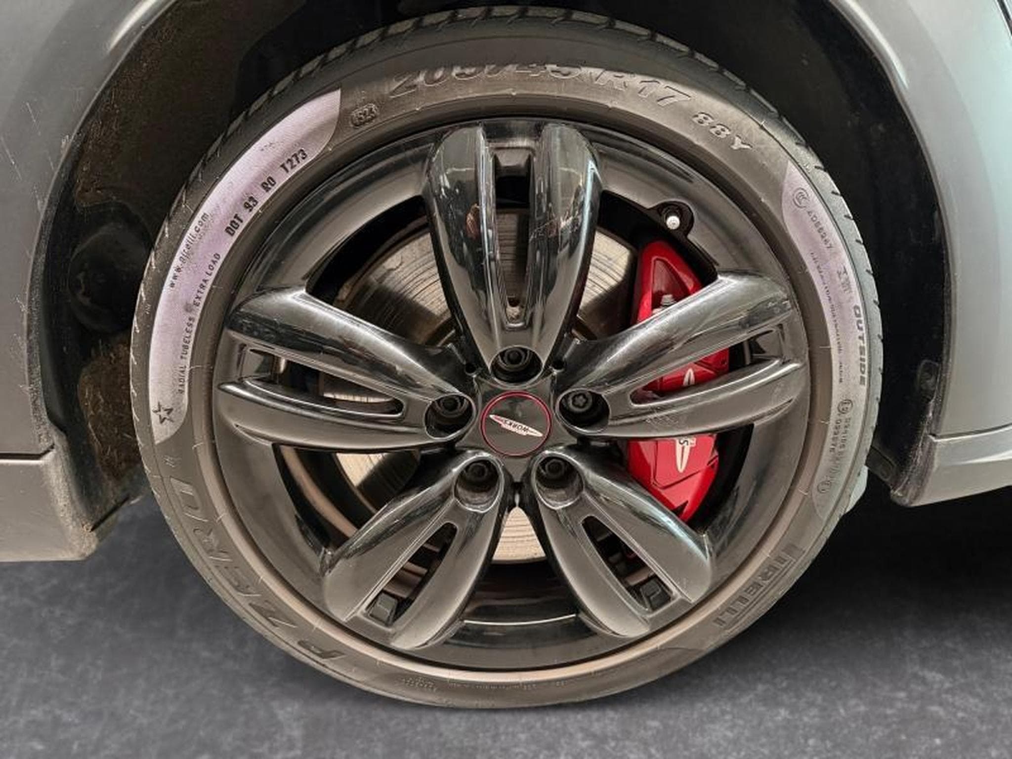 MINI Cooper John Cooper Works (2024) - Photo 8