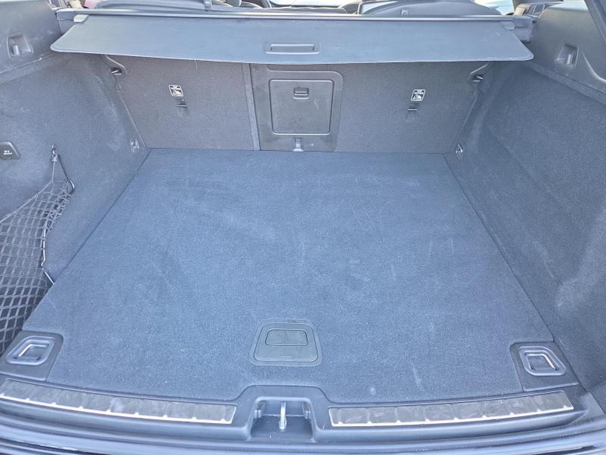 Volvo XC60 B5 Black Edition Plus / Essence (2025) - Photo 19