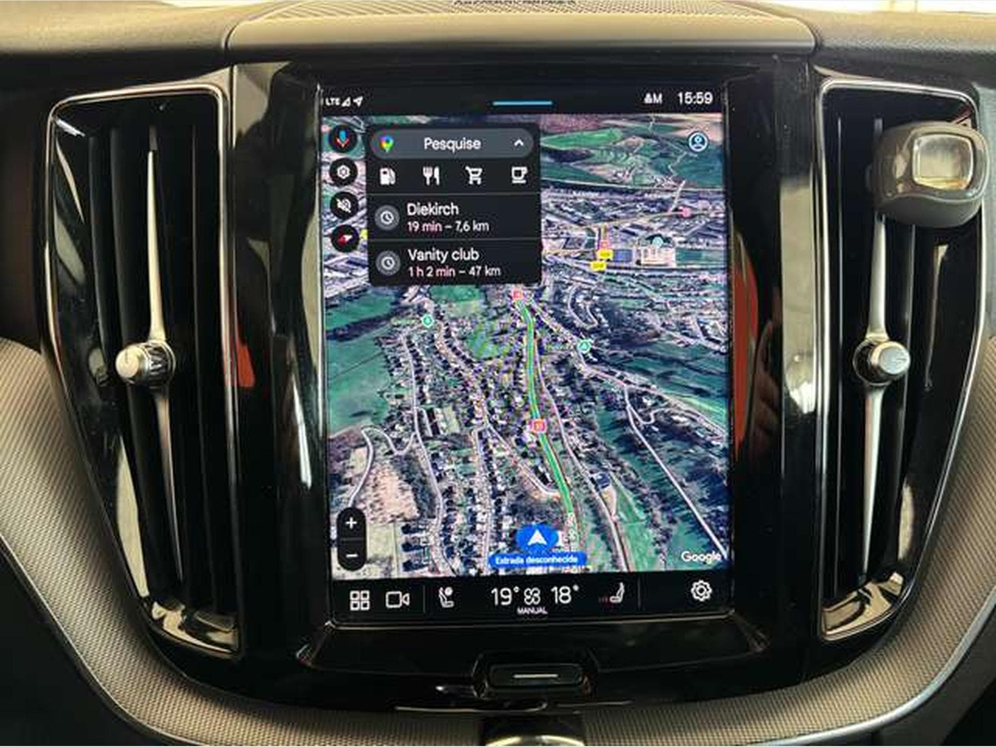 Volvo XC60 XC60 B4 D AWD RDesign-JUSQUA 48 MOIS DE GARANTIE (2023) - Photo 16