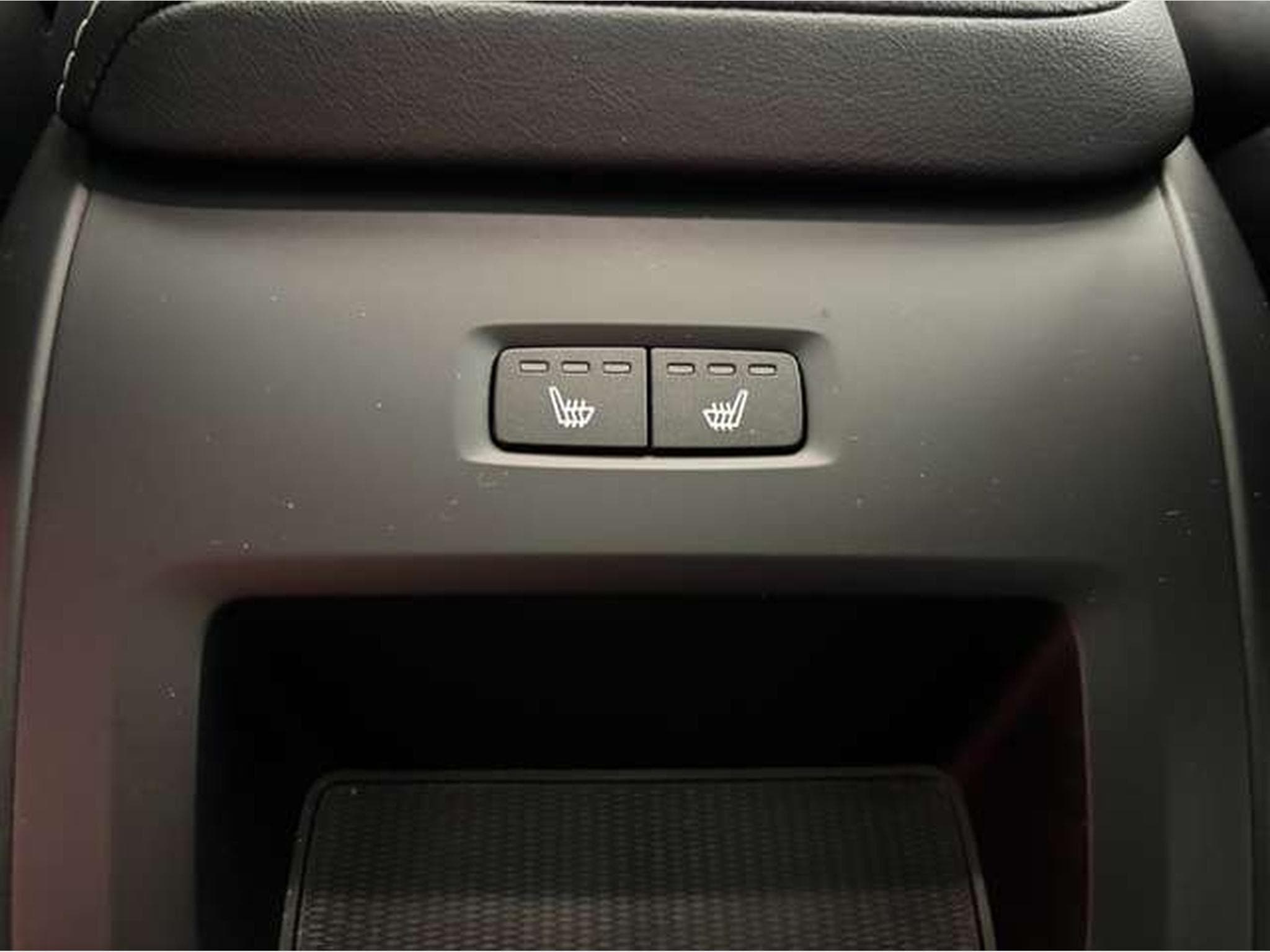 Volvo XC60 XC60 B4 D AWD RDesign-JUSQUA 48 MOIS DE GARANTIE (2023) - Photo 21