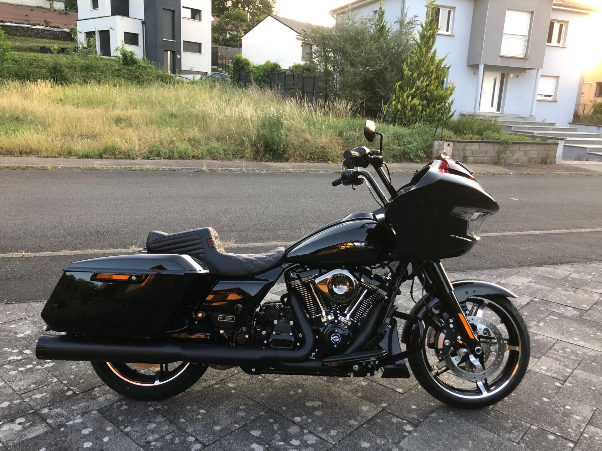 Harley-Davidson Road Glide 117 cui Stage 1 (2026) - Foto 3