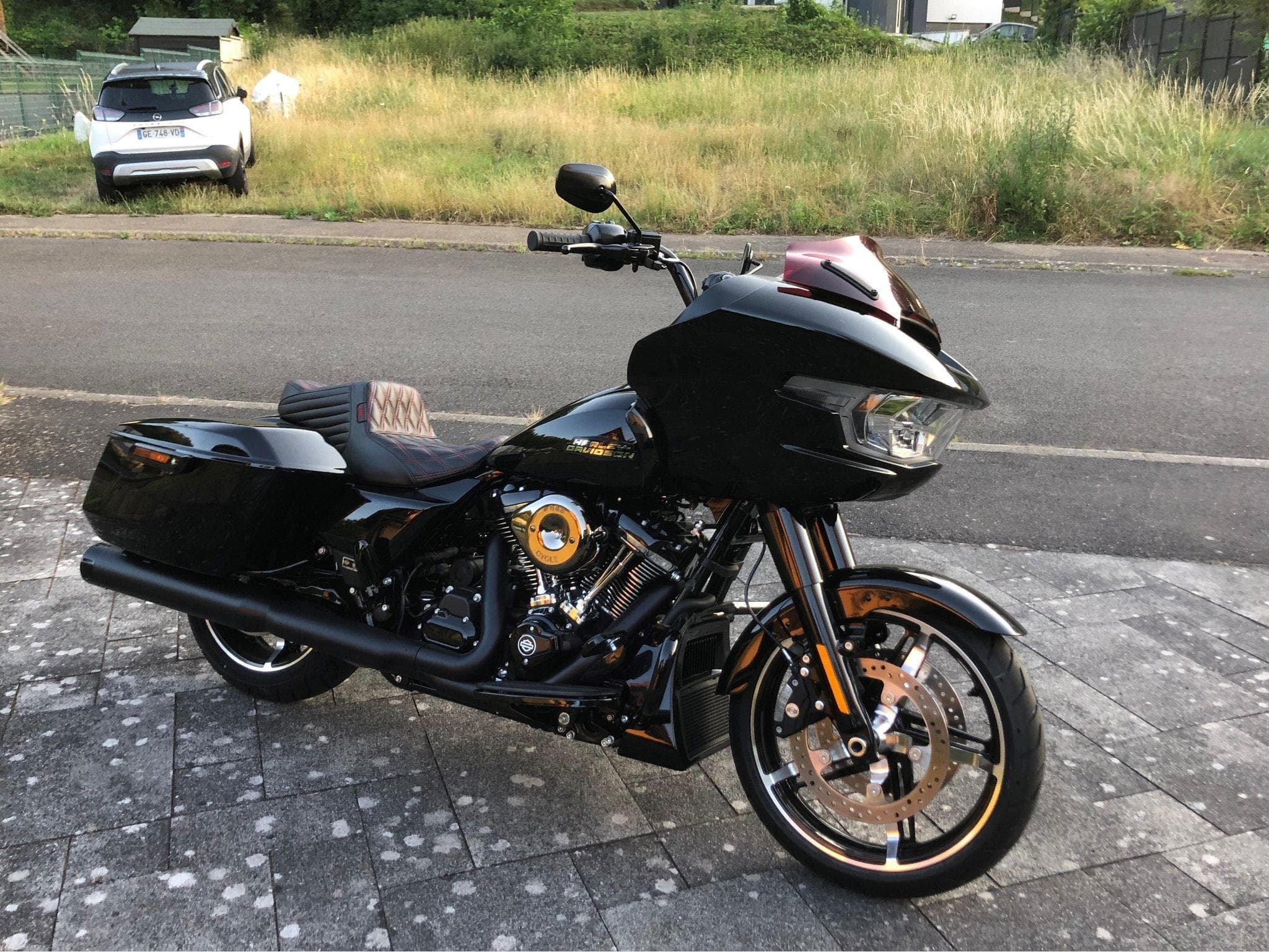 Harley-Davidson Road Glide 117 cui Stage 1 (2026) - Foto 1