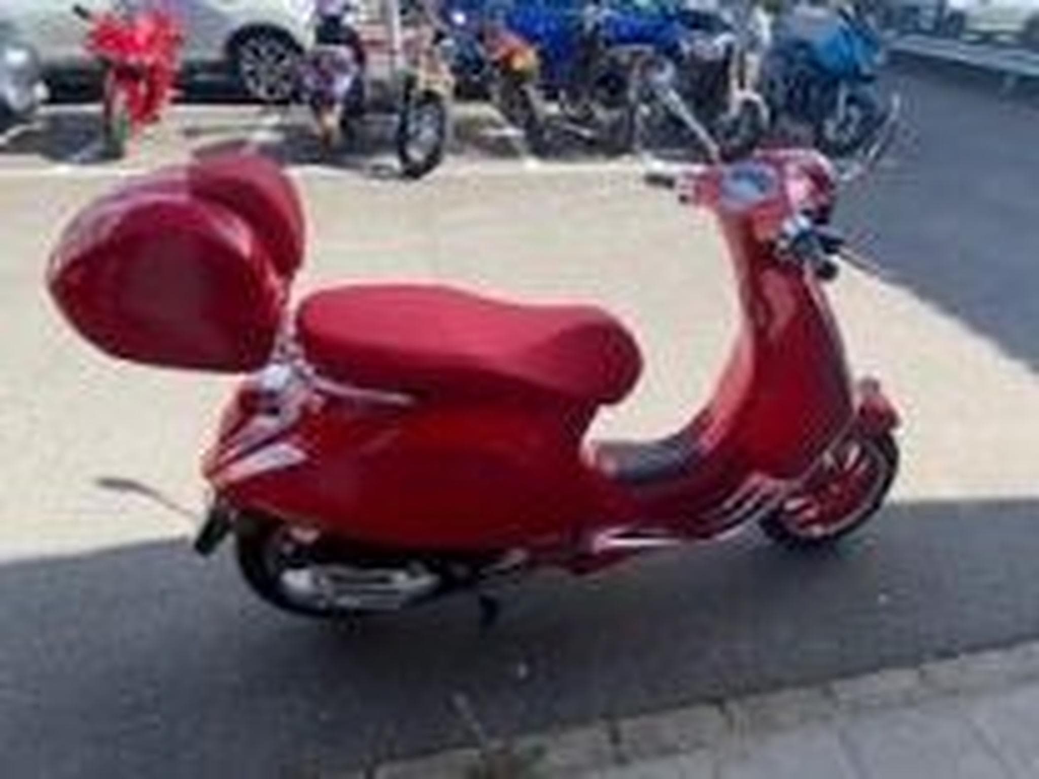 Piaggio Vespa Série limitée RED (2022) - Foto 1