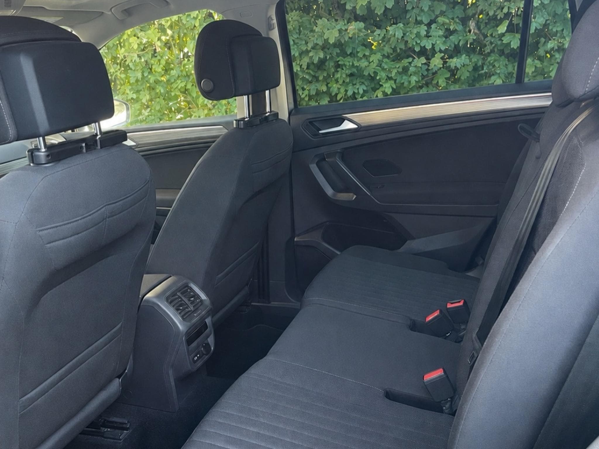 VW Tiguan ALLSPACE Life 2.0 TDI SCR - 7 vitesses (2022) - Foto 7