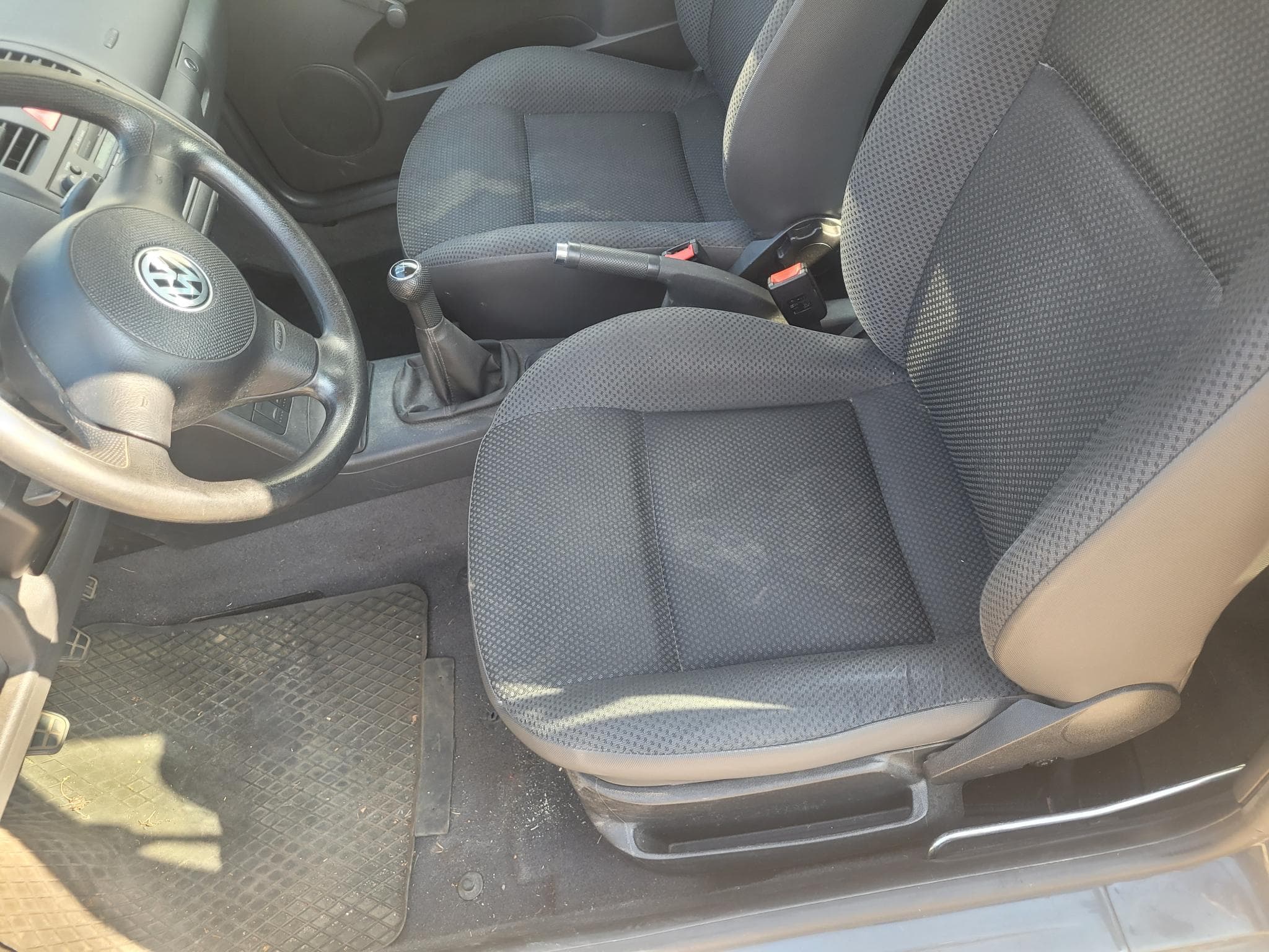 VW Polo 14i (2001) - Photo 7