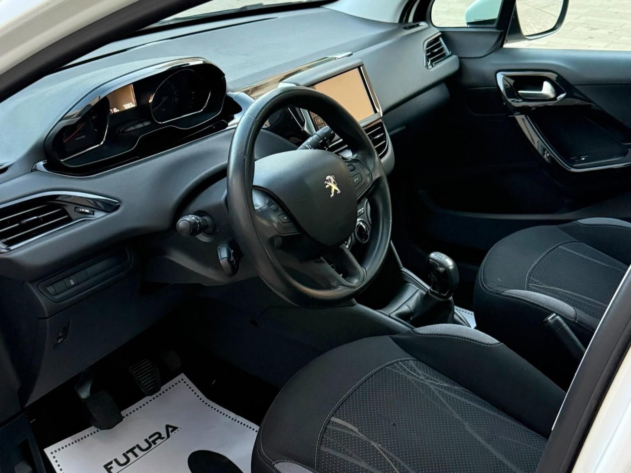 Peugeot 208 Peugeot 208 Panoramique (2013) - Photo 3