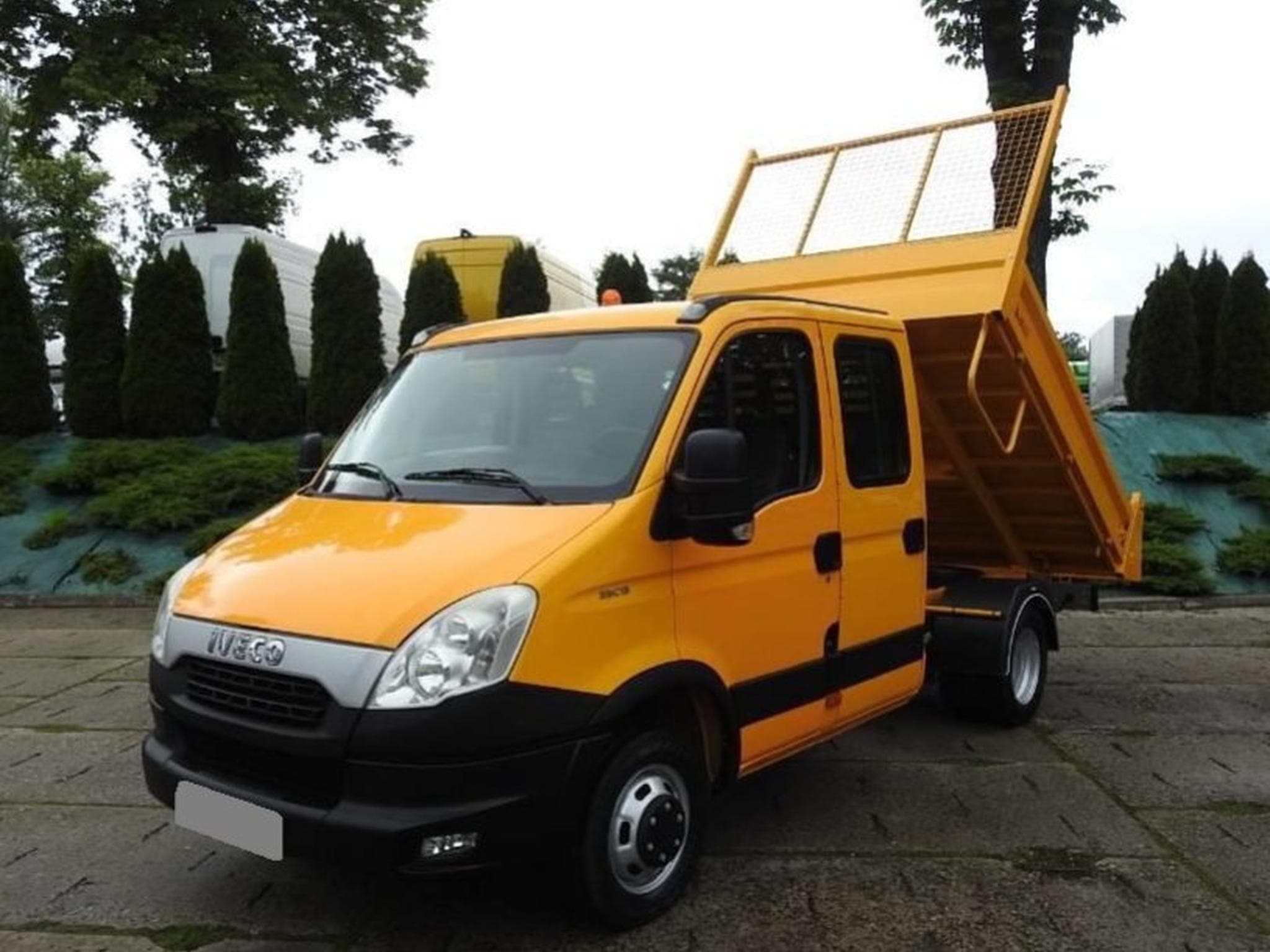 Iveco Daily 3.5t 35c10 empat 5 portes (2012) - Photo 2
