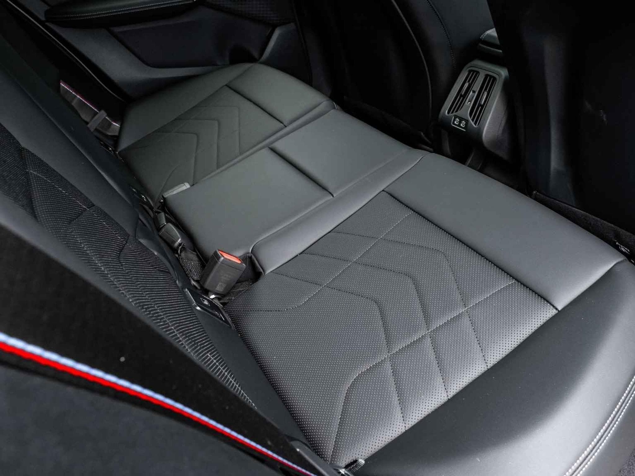 BMW iX2 (2025) - Photo 3