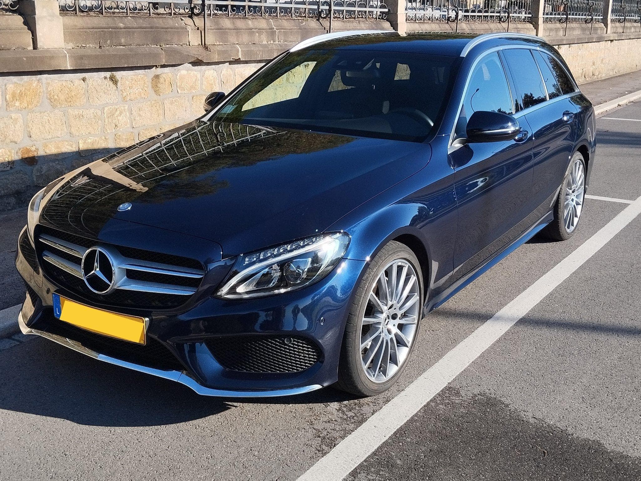 Mercedes C 220 AMG Line (2017) - Photo 11