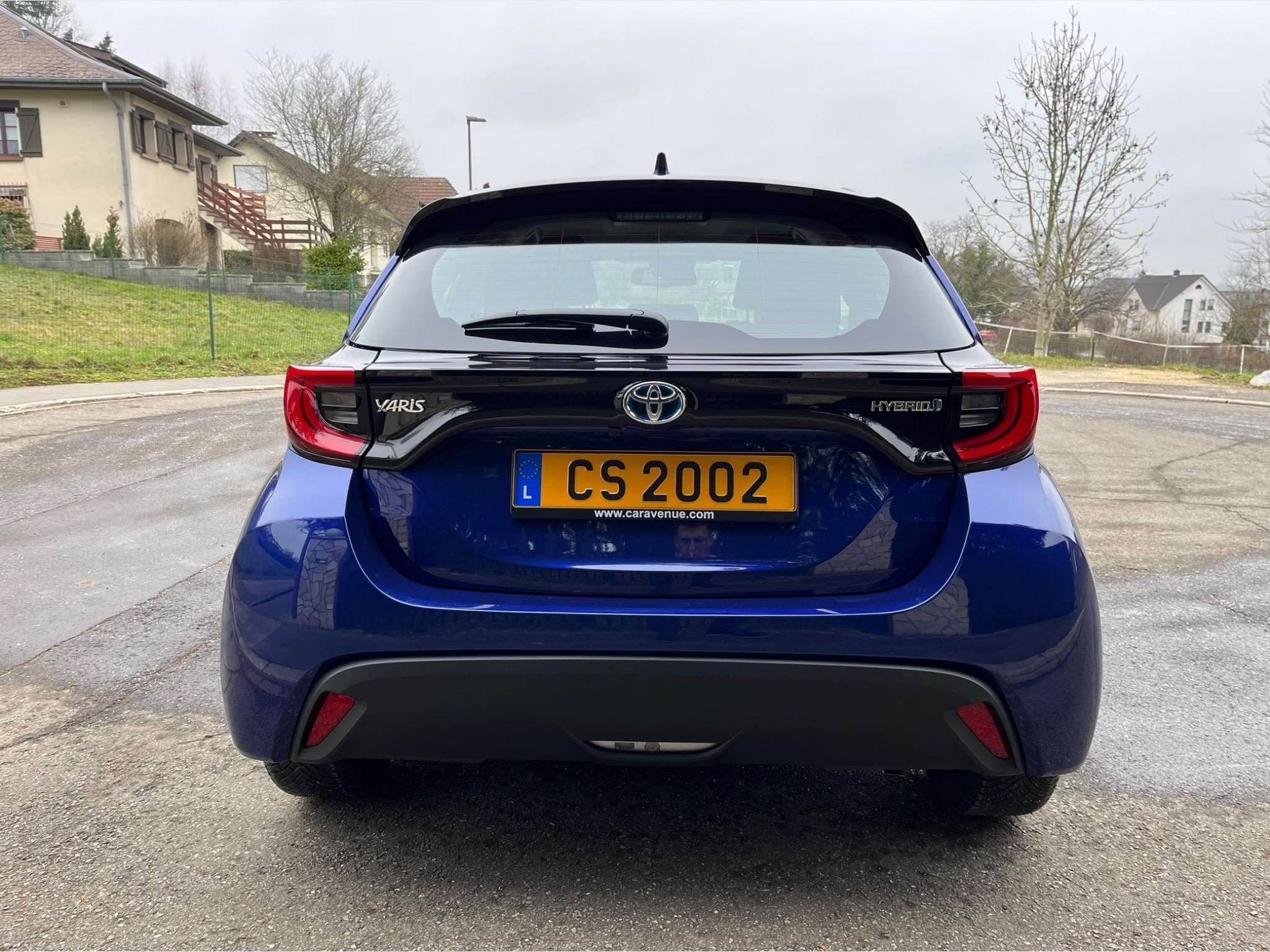 Toyota Yaris Hybrid Iconic (2023) - Foto 3