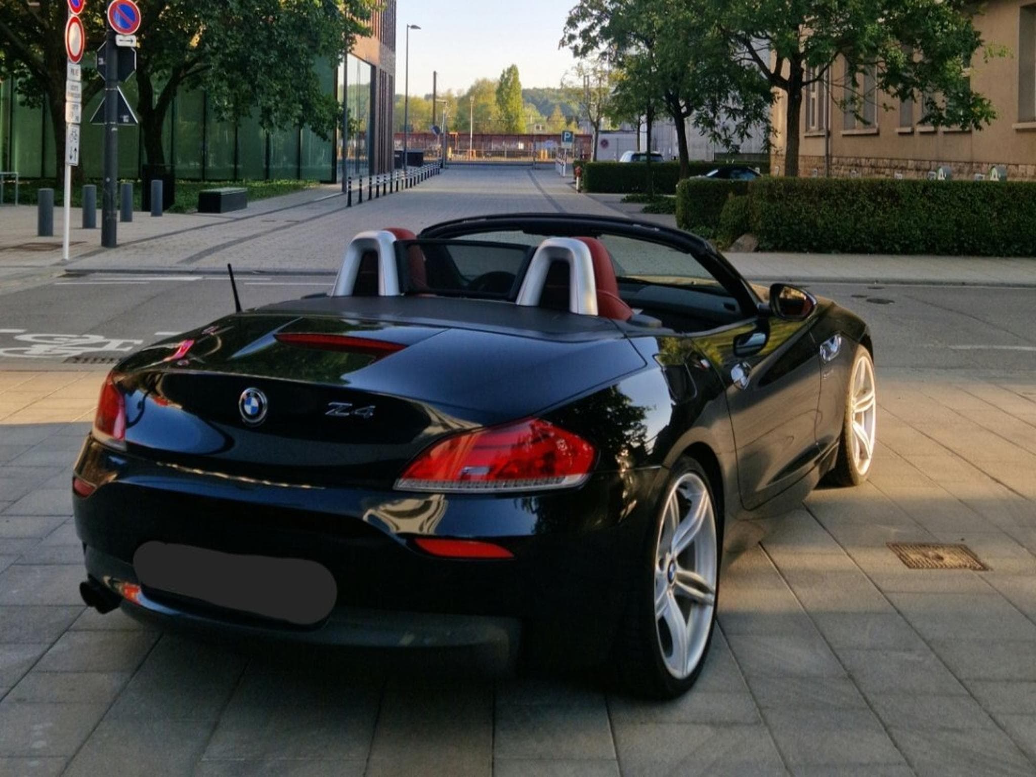BMW Z4 M sport (2011) - Photo 3