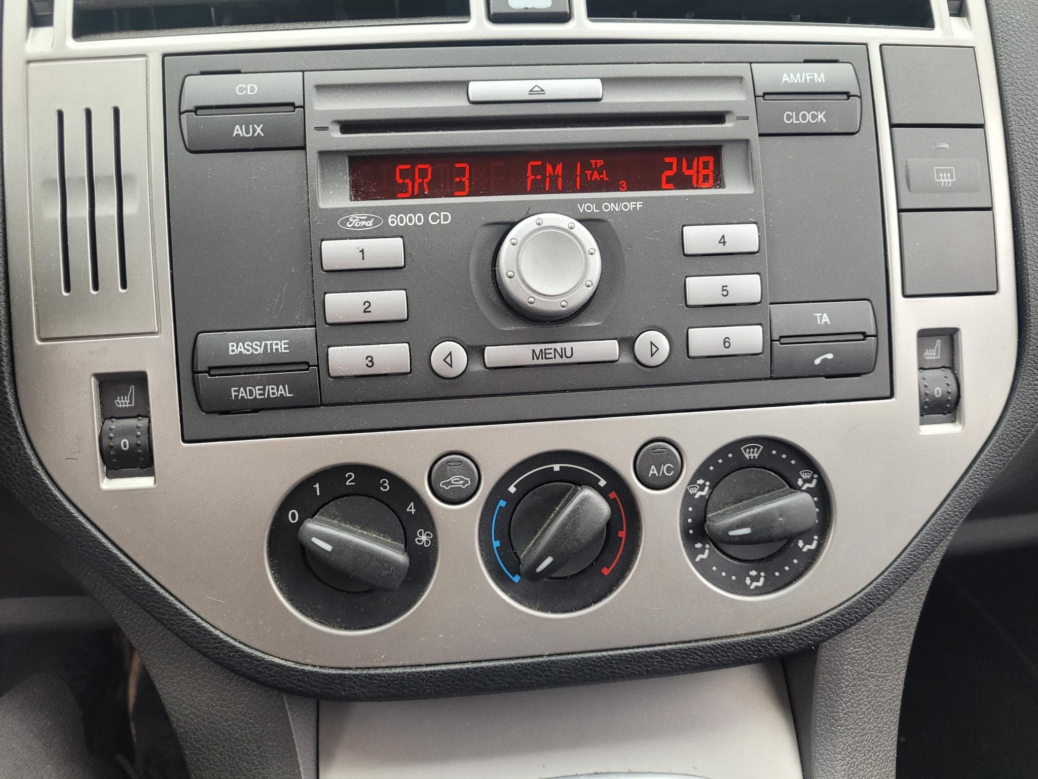 Ford C-Max Essence (2009) - Photo 8