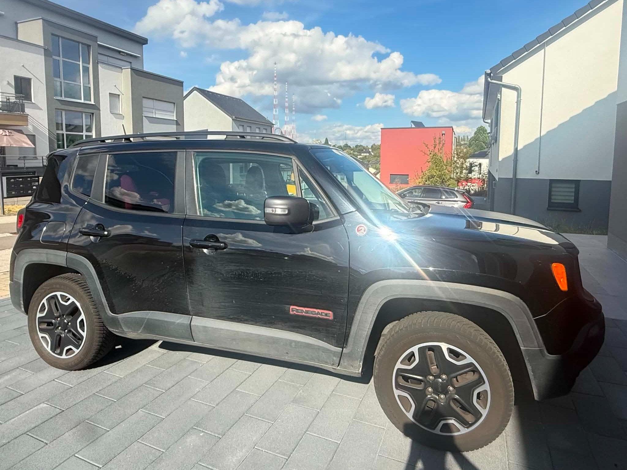 Jeep Renegade Trailhawk 4x4 (2016) - Photo 3