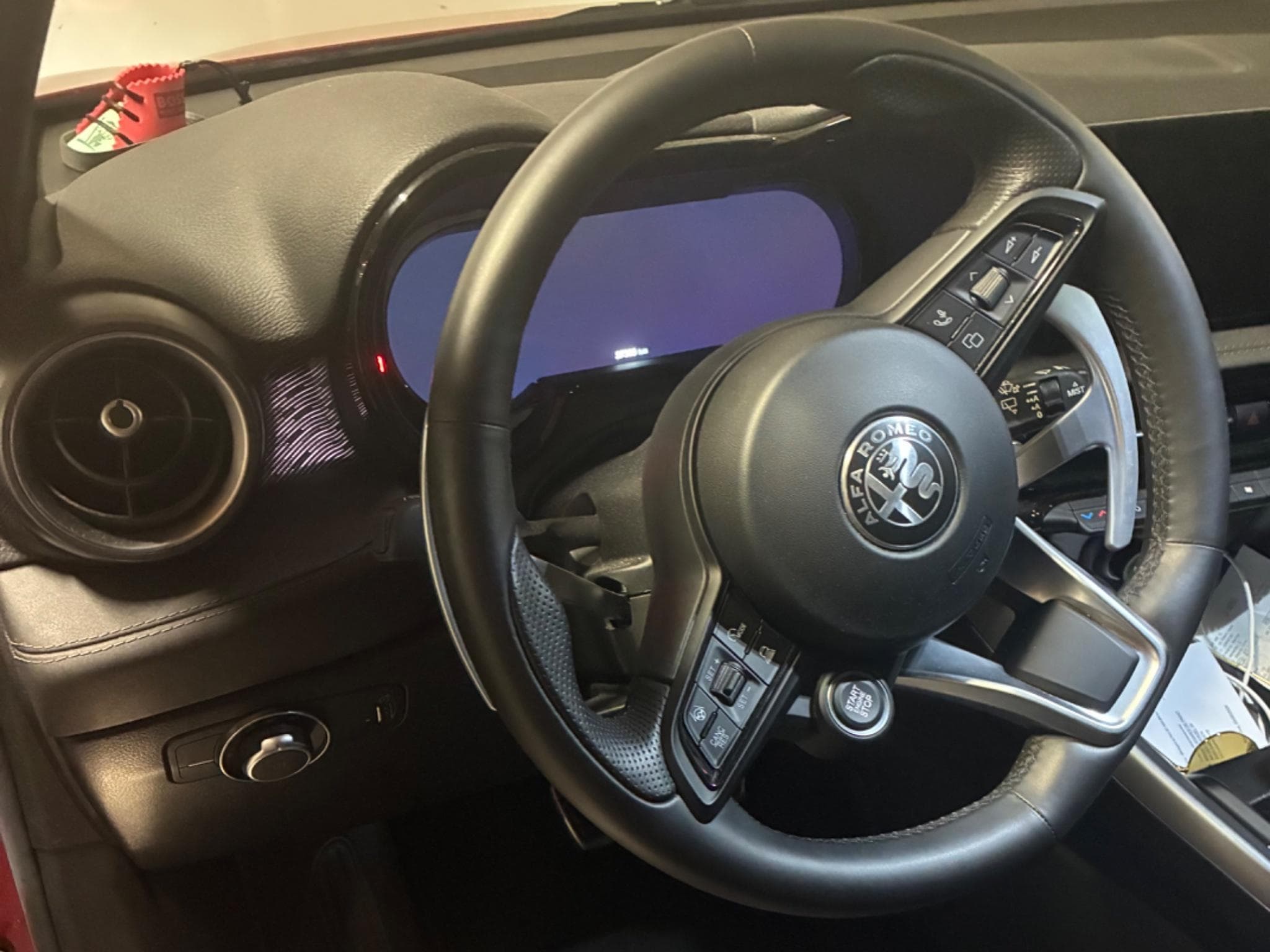 Alfa-Romeo Tonale Veloce (2023) - Photo 3