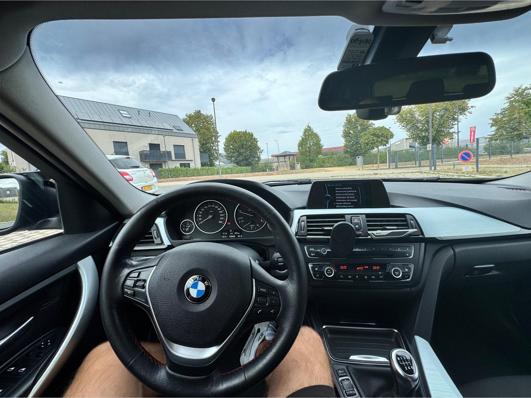 BMW 325 (2014) - Photo 3