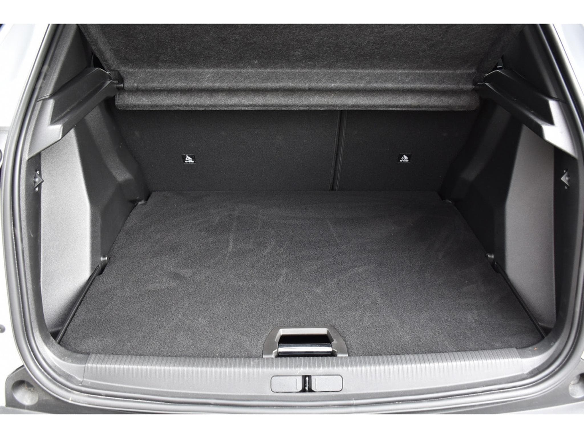 Peugeot 2008 1.2 PureTech Allure ACC GPS LANE SIDE REGUL CAM 360 1° MAIN (2025) - Foto 24