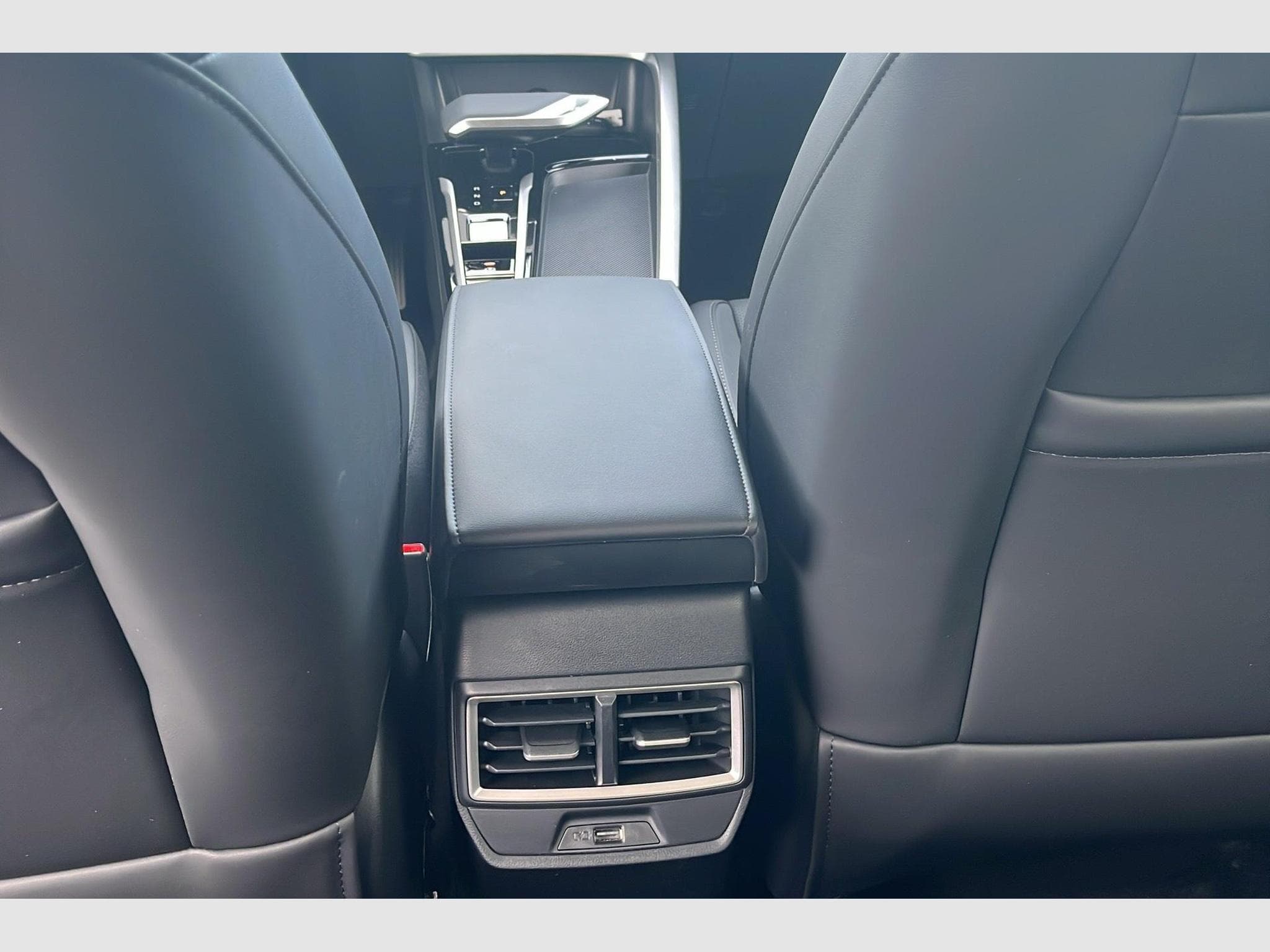 Mg ZS 1.5 L Hybrid+ 197 ch Luxury (2025) - Photo 20