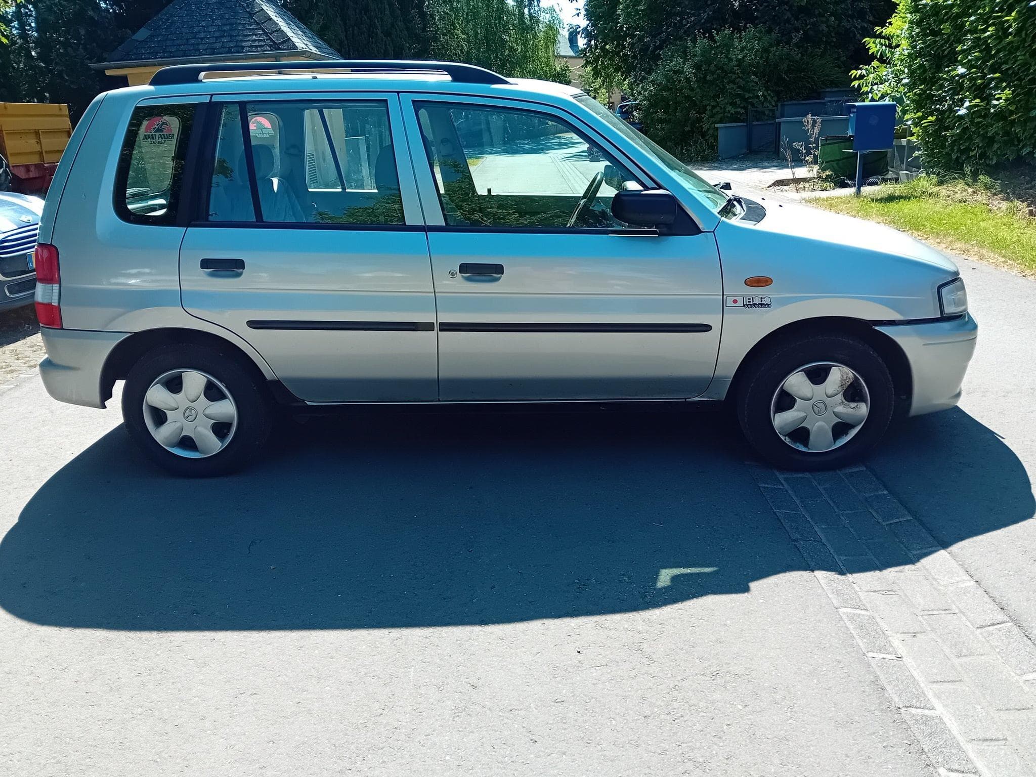 Mazda Demio (1999) - Photo 3