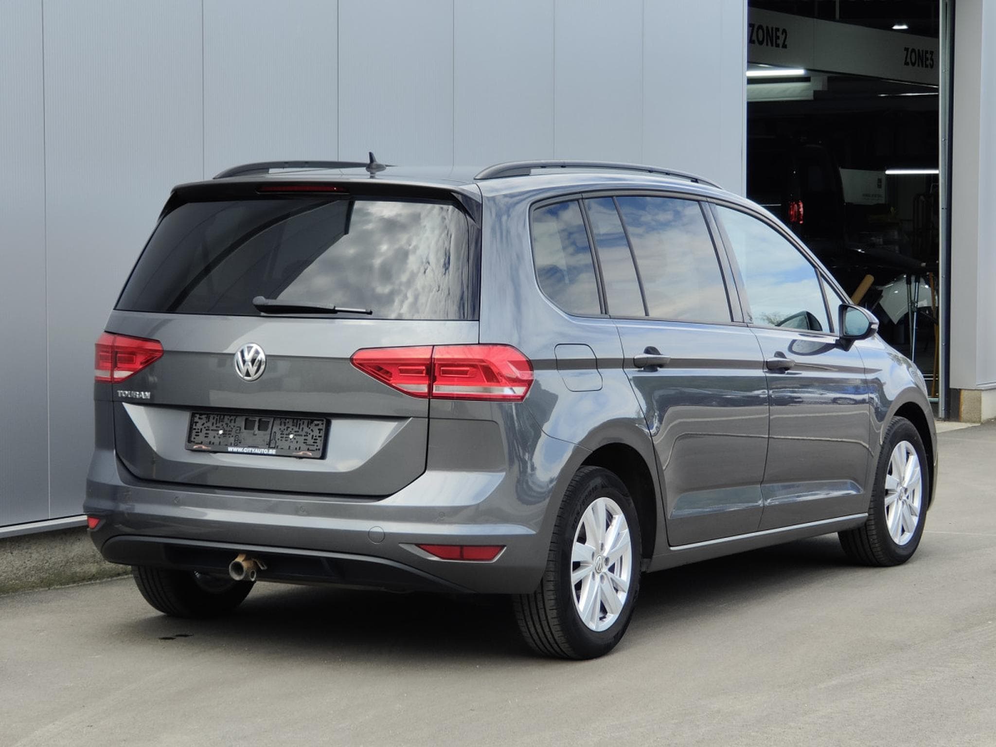 VW Touran 1.5 TSI 7 PLACES GPS BLUETOOTH APS AV/ARR PHARES LED (2019) - Photo 22