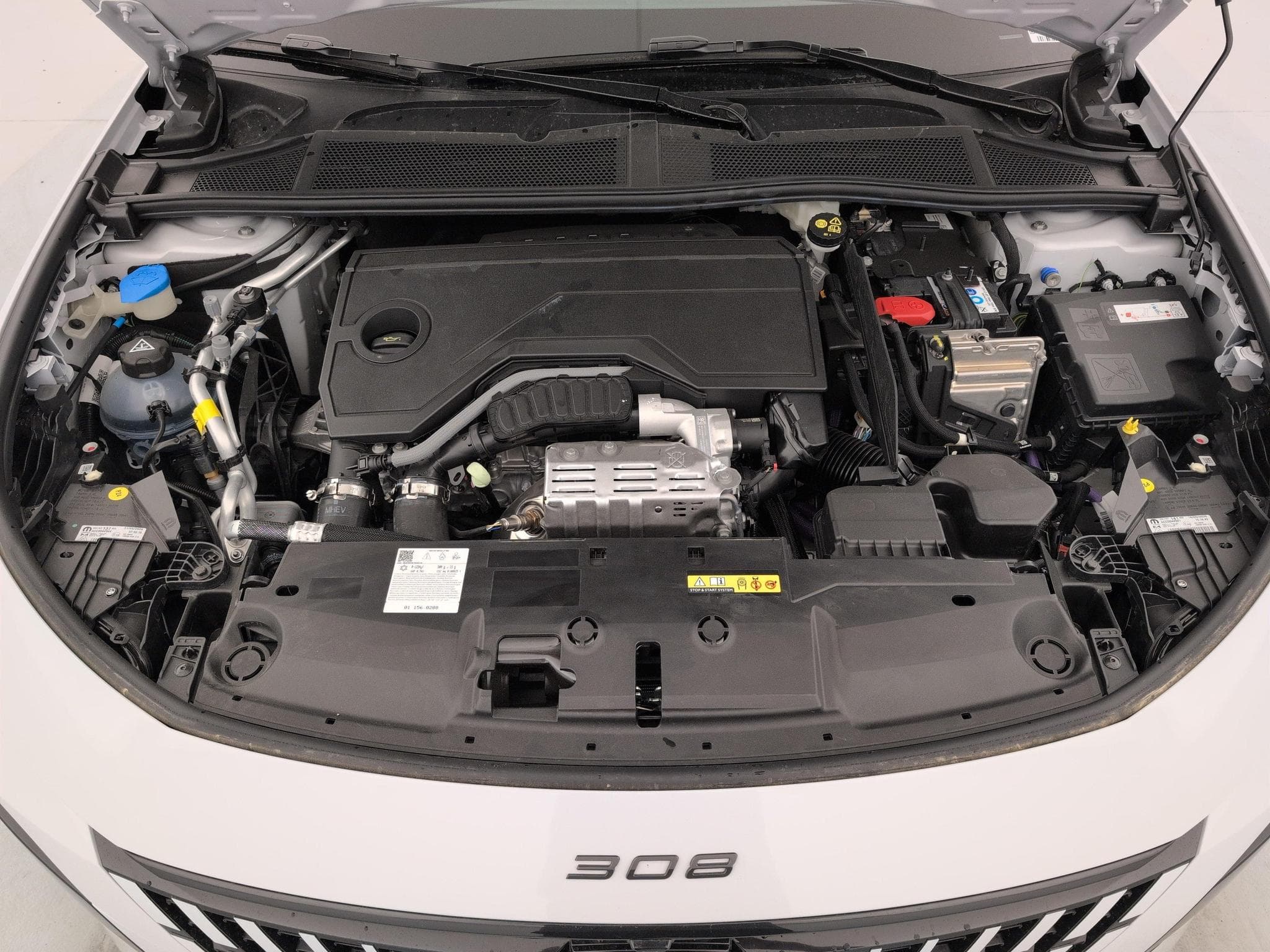 Peugeot 308 HYBRID 145 E-DCS6 ALLURE (2026) - Foto 20