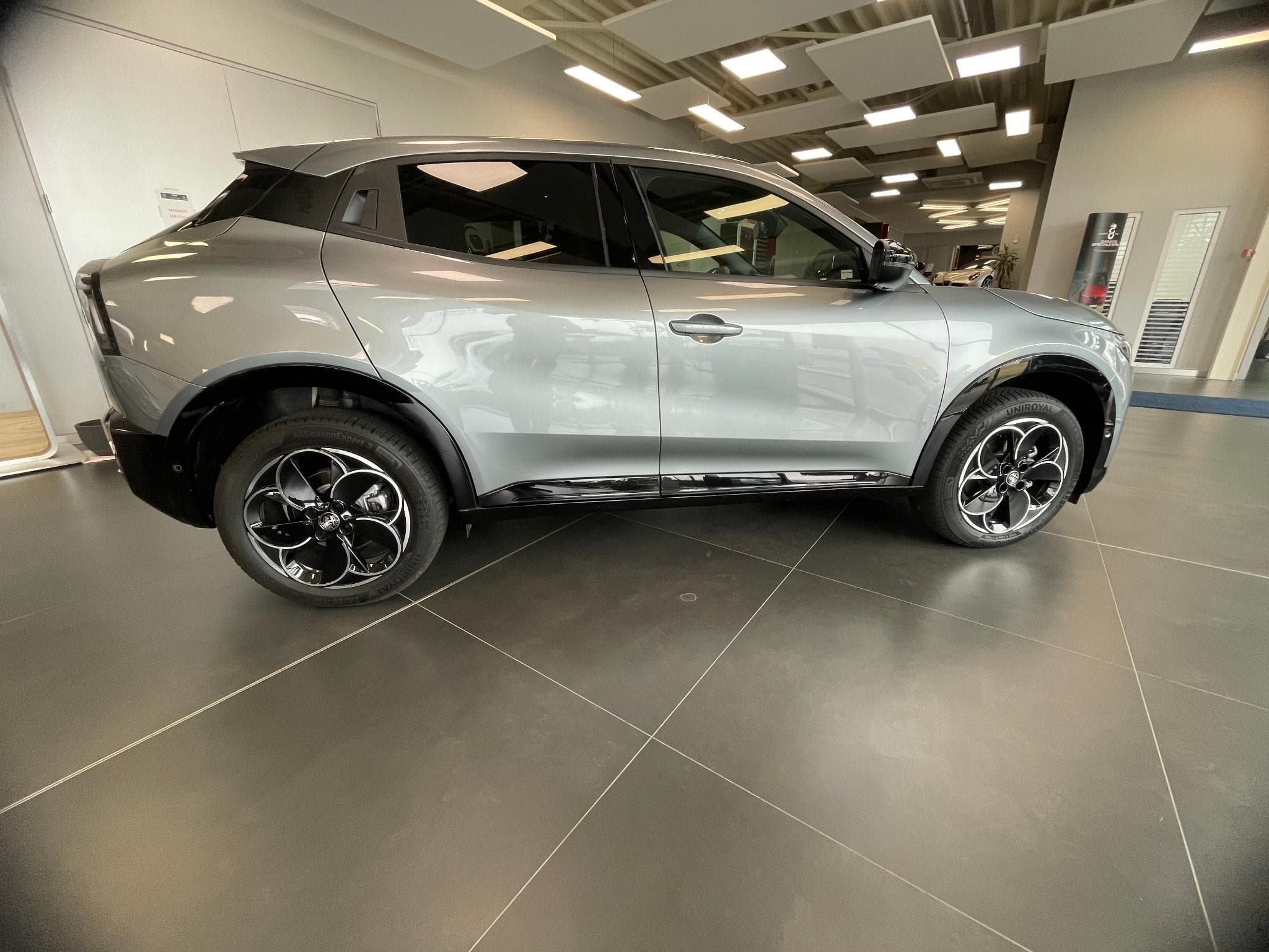 Alfa-Romeo Junior Ibrida (2025) - Foto 5