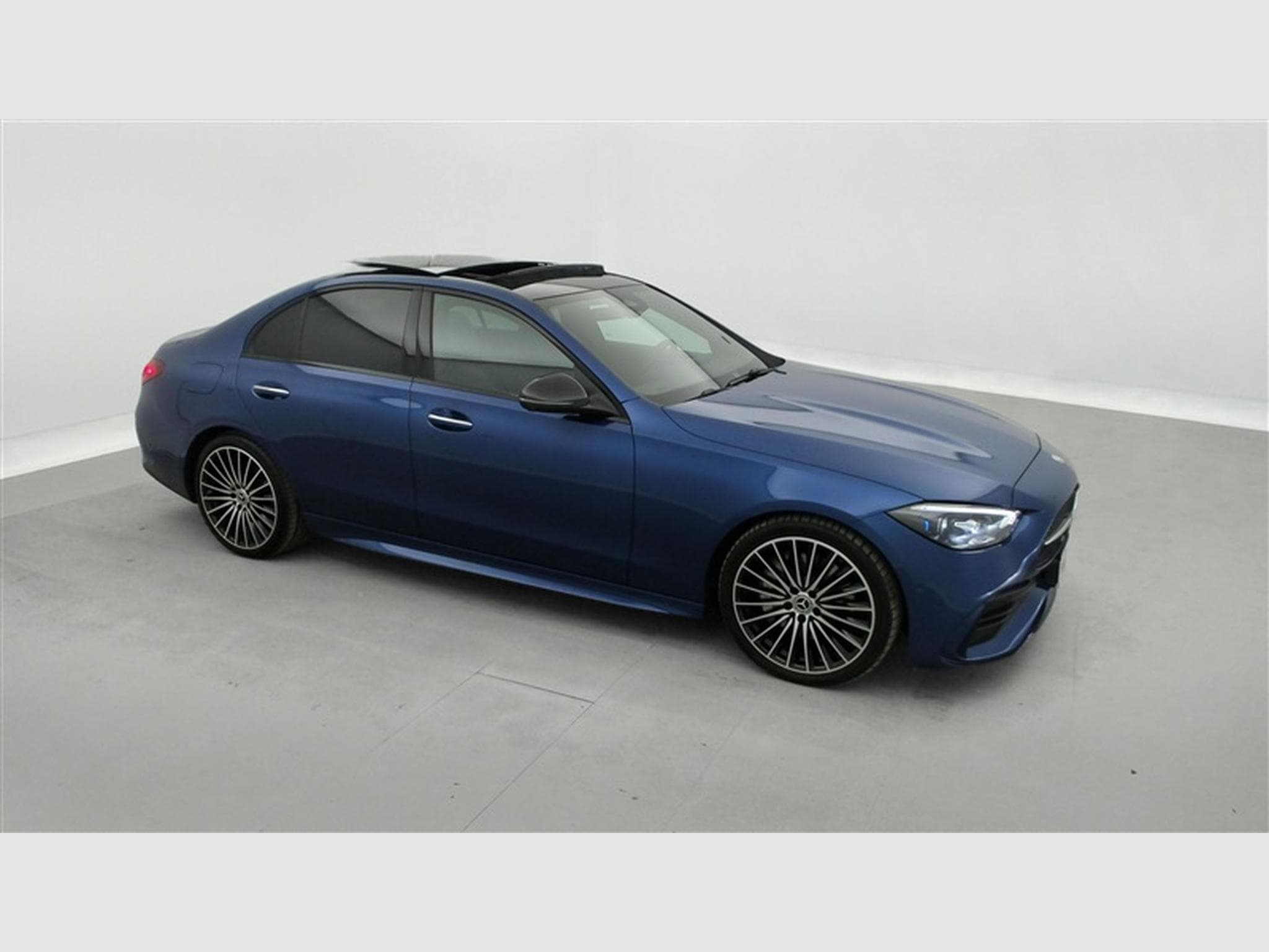 Mercedes C 200 d MHEV STAR EDITION/AMG LINE/Toit Pano/ JA 19"/... (2025) - Photo 25