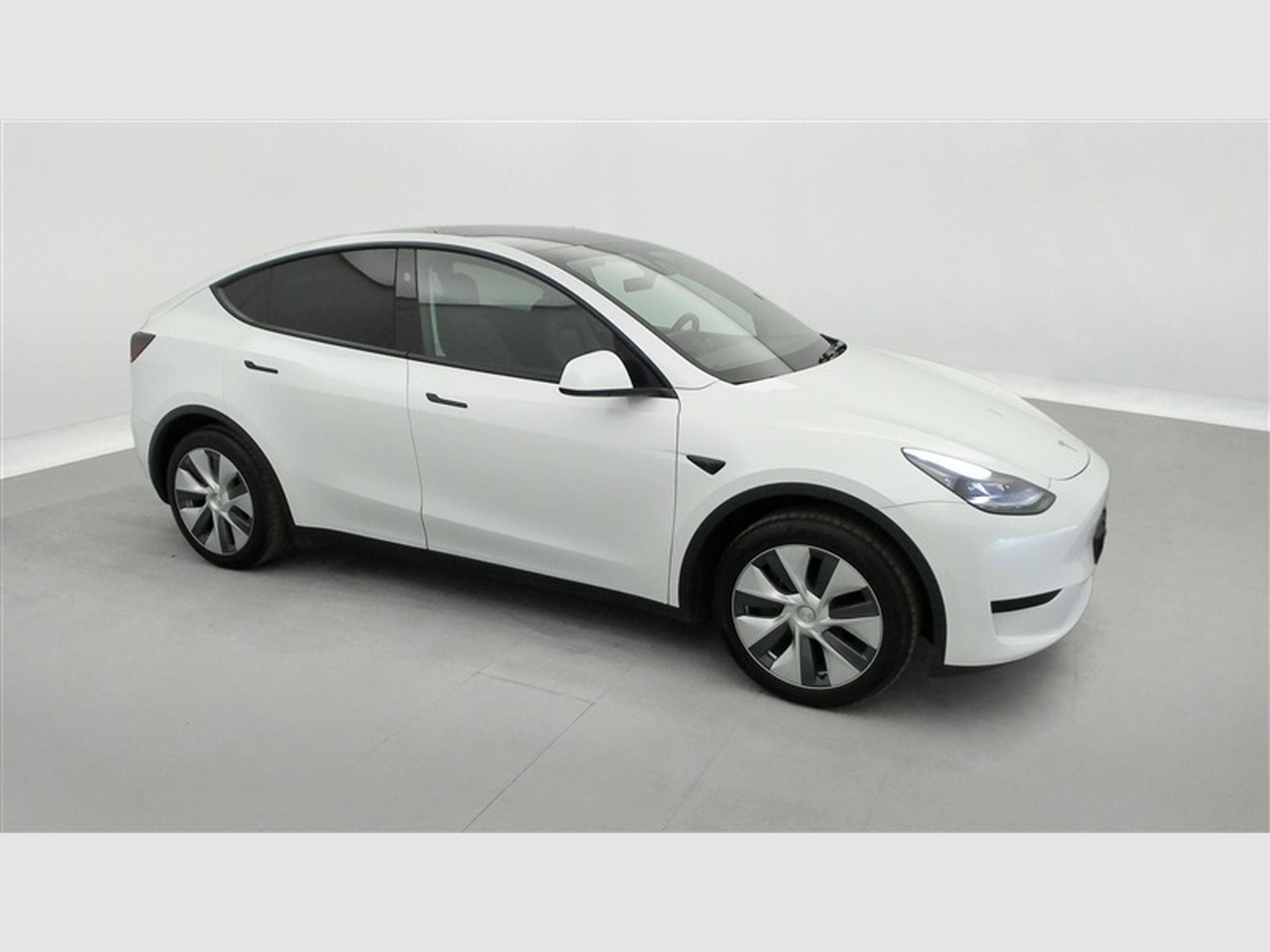 Tesla Model Y Standard Range RWD NAVI / FULL LED / CUIR / PANO / CAMERA360 (2024) - Photo 25